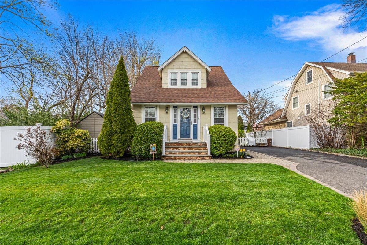 4 2nd Street Property Photo