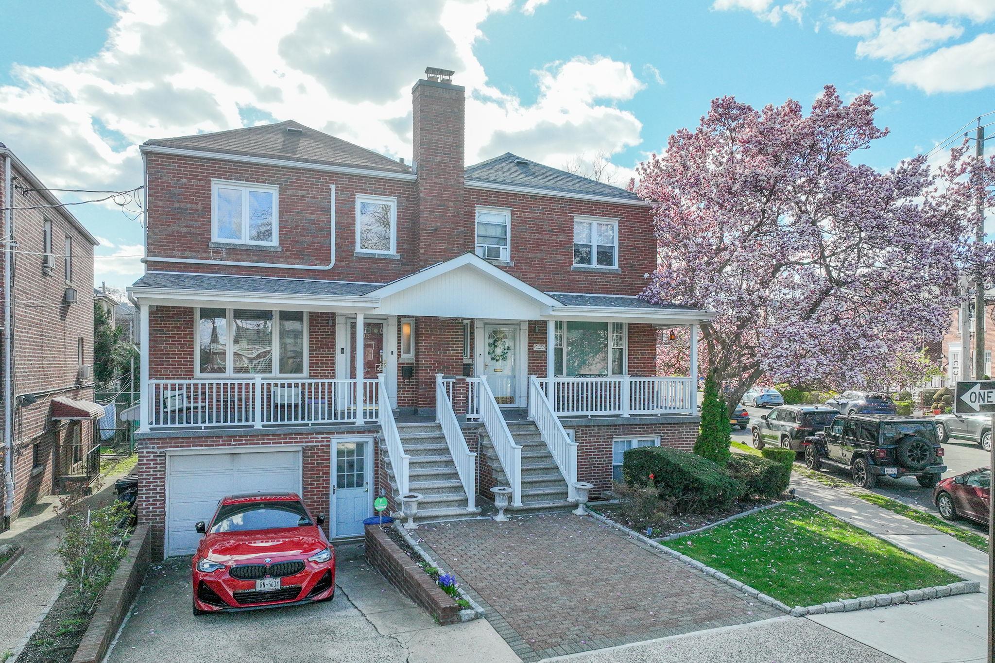 2013 Narragansett Ave Property Photo
