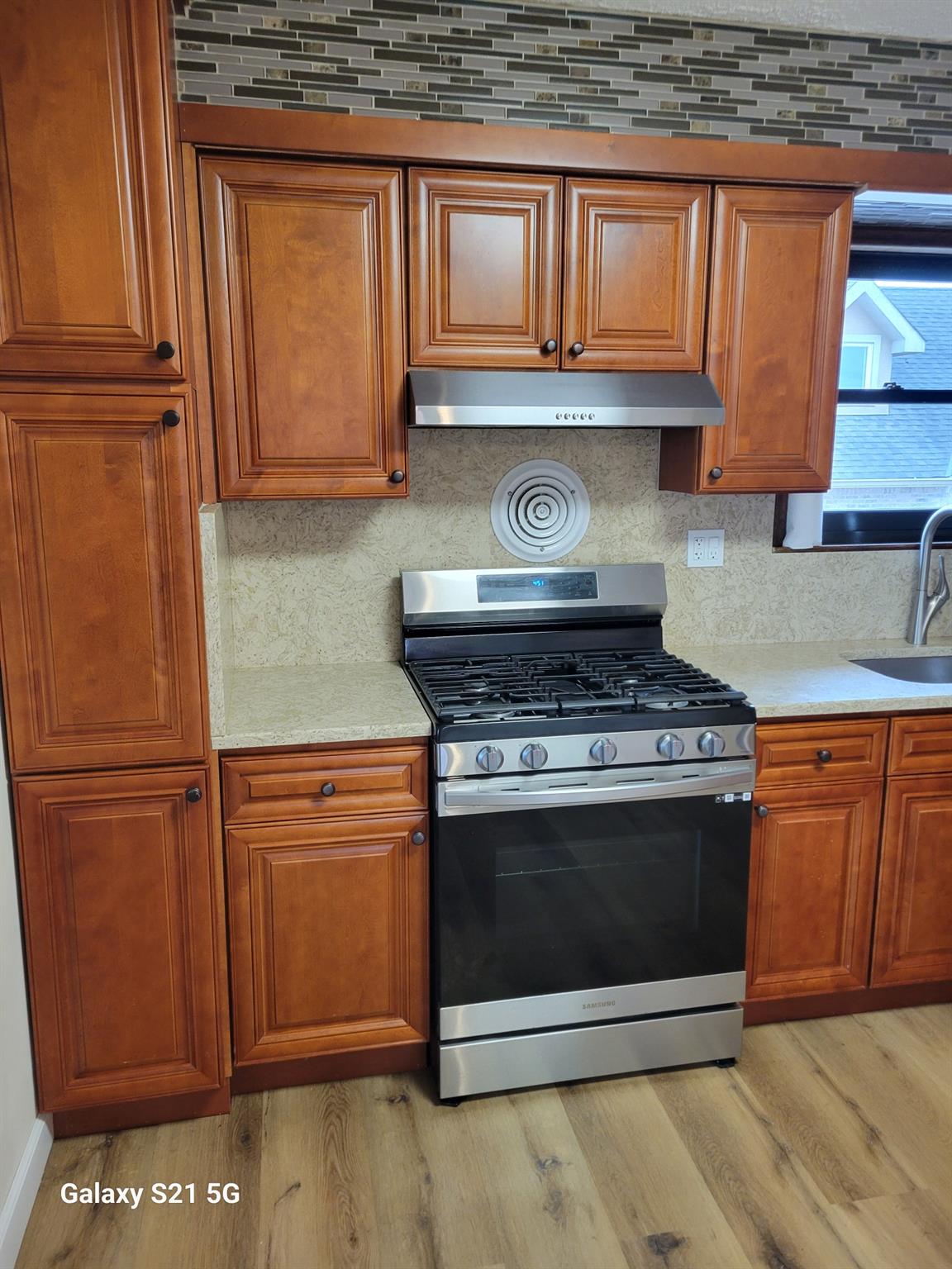 47-52 190 Property Photo 5
