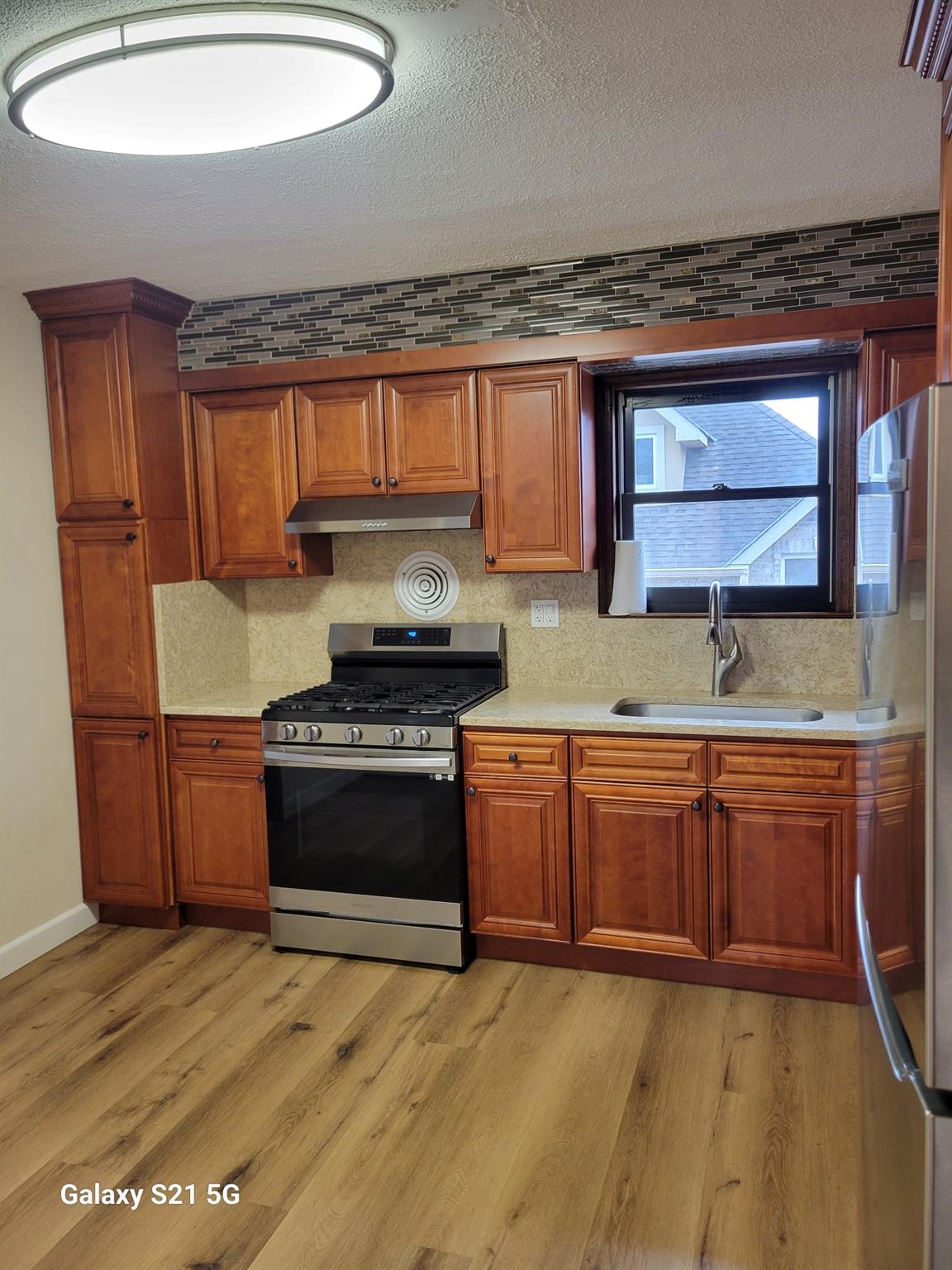 47-52 190 Property Photo 6