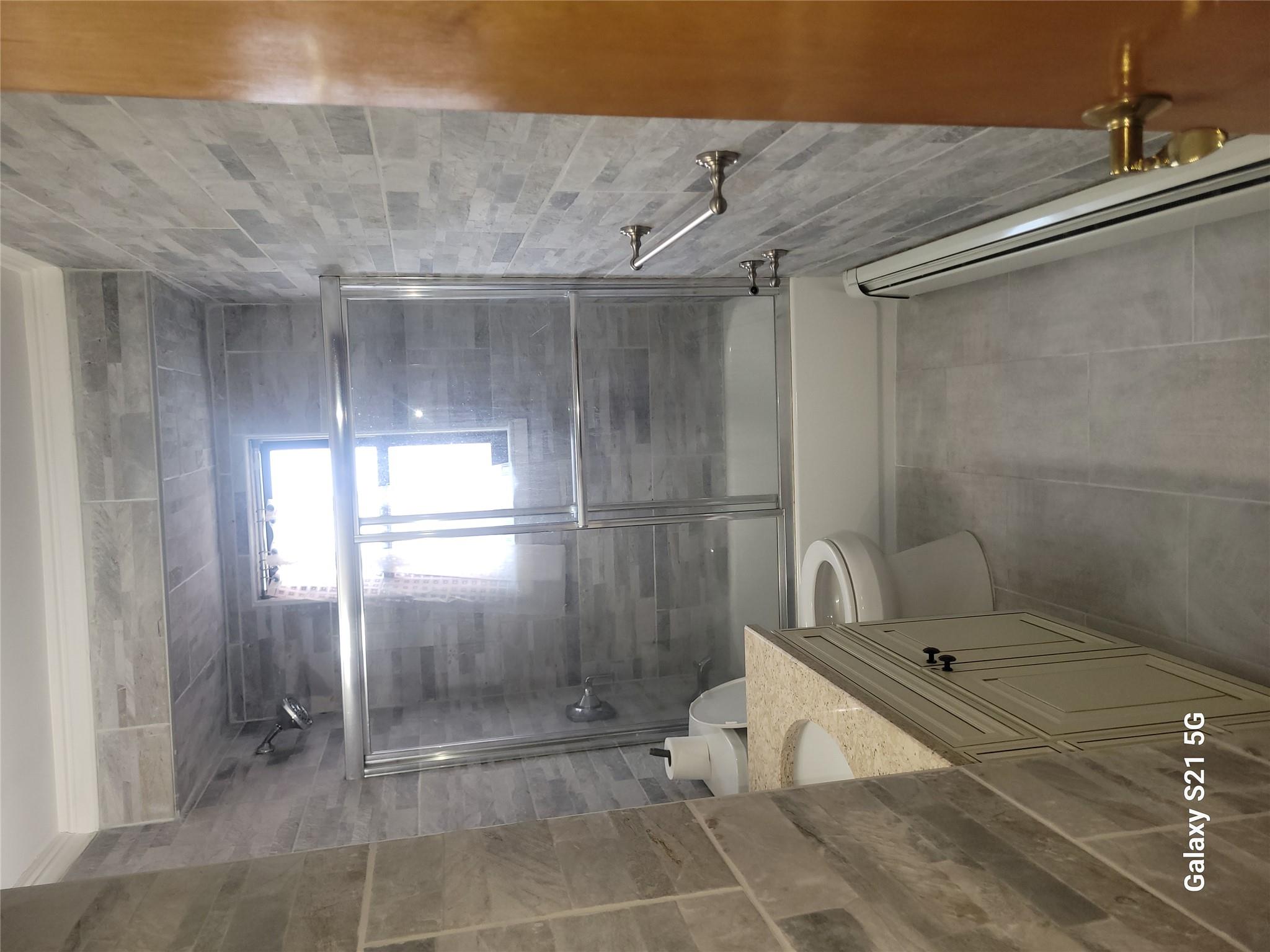 47-52 190 Property Photo 13