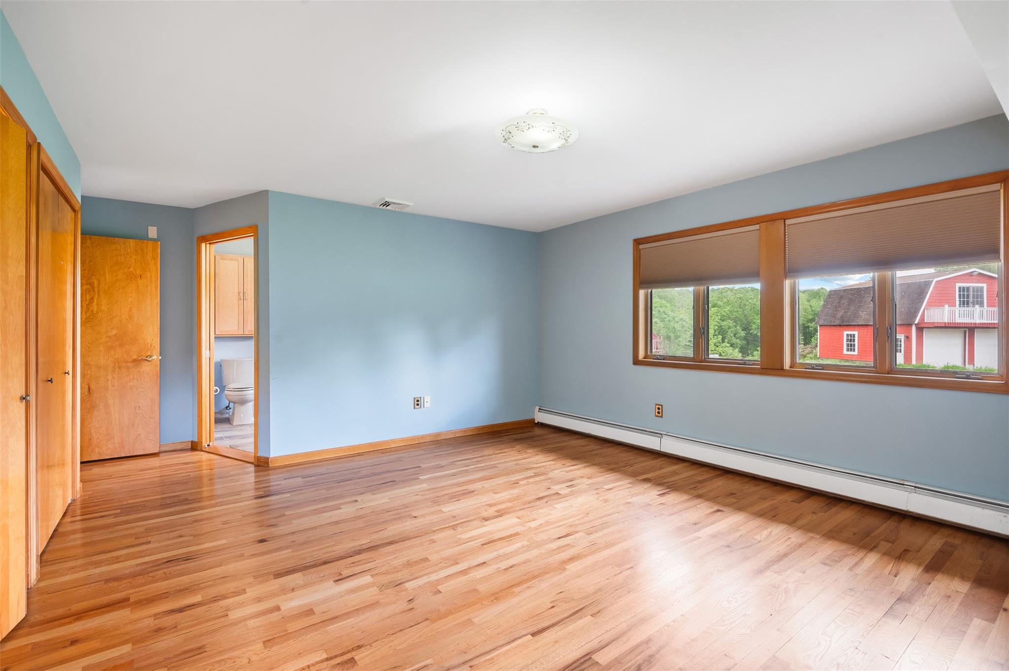 370 Forest Road Property Photo 23