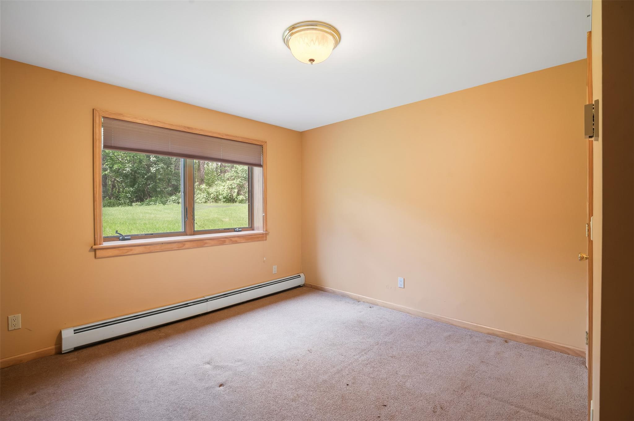 370 Forest Road Property Photo 30