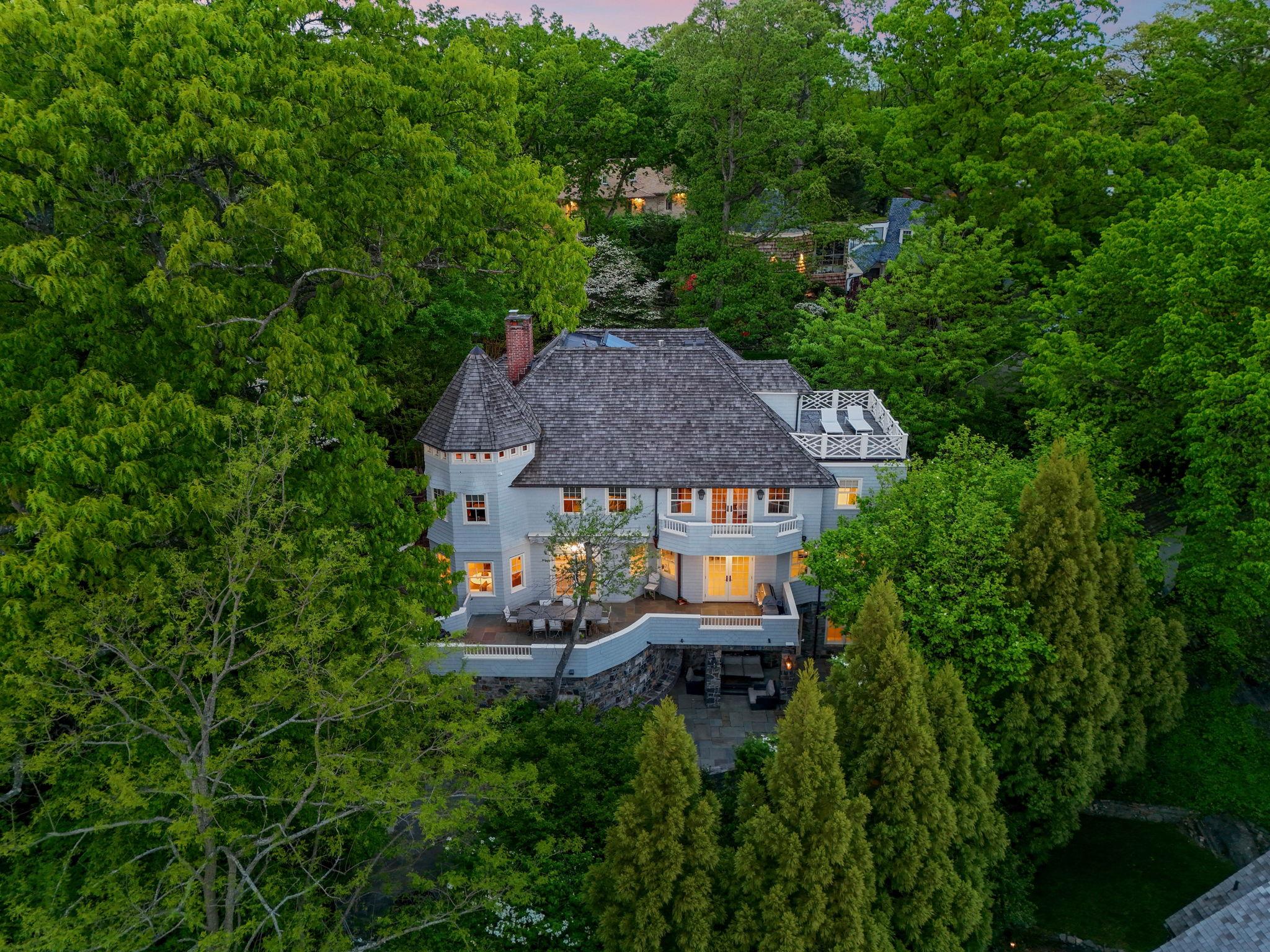 6 Sunset Avenue Property Photo