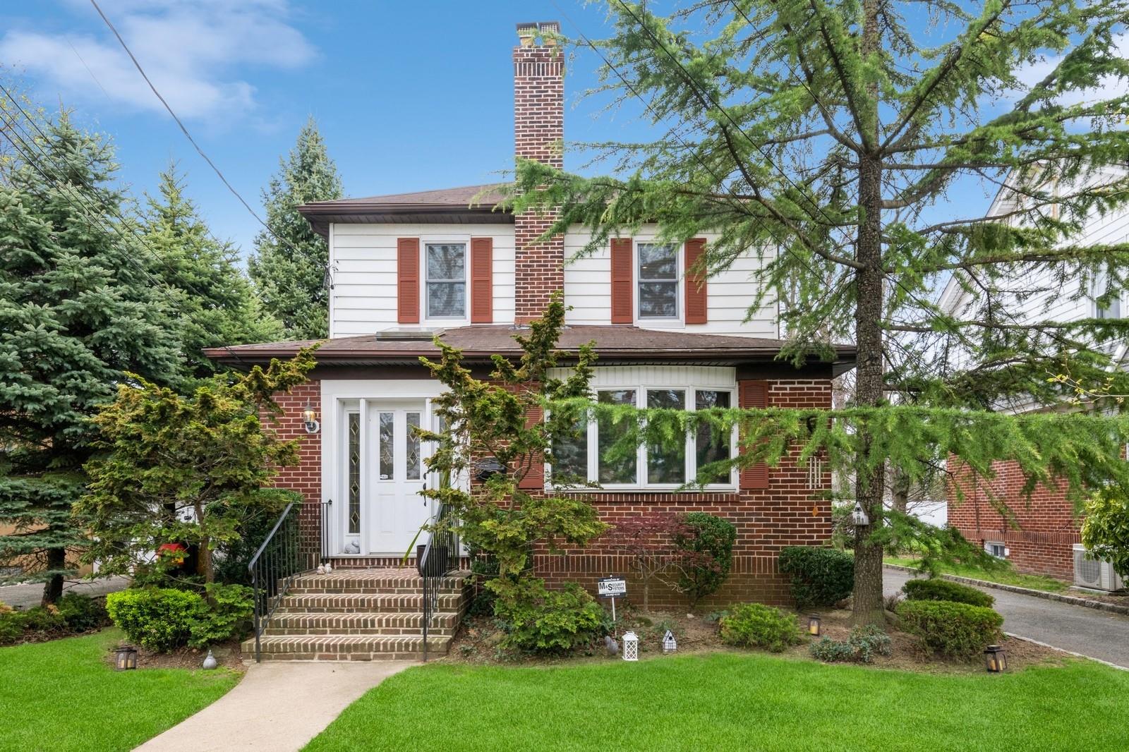 1547 Moffitt Avenue Property Photo