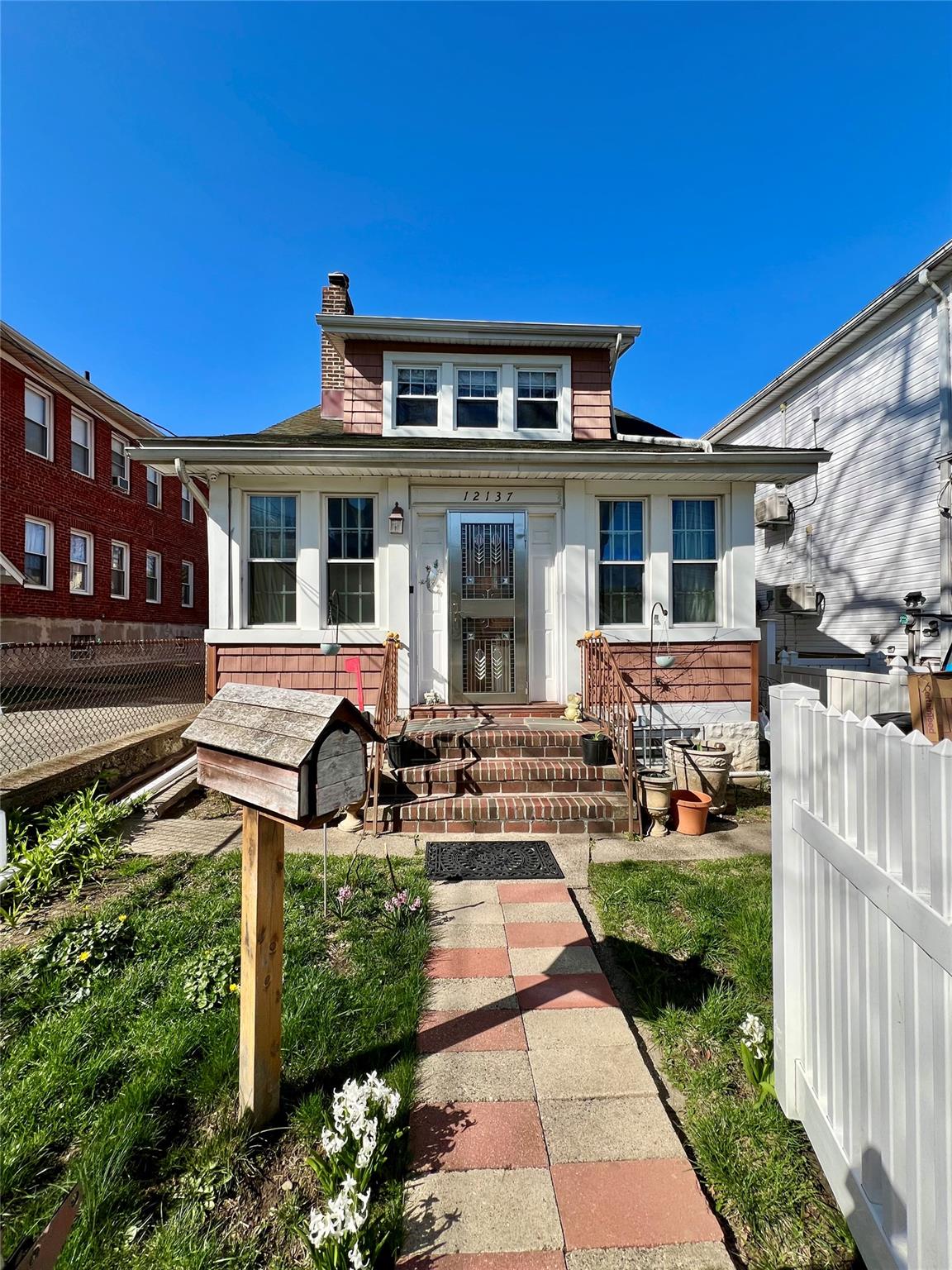 121-37 7 Avenue Property Photo