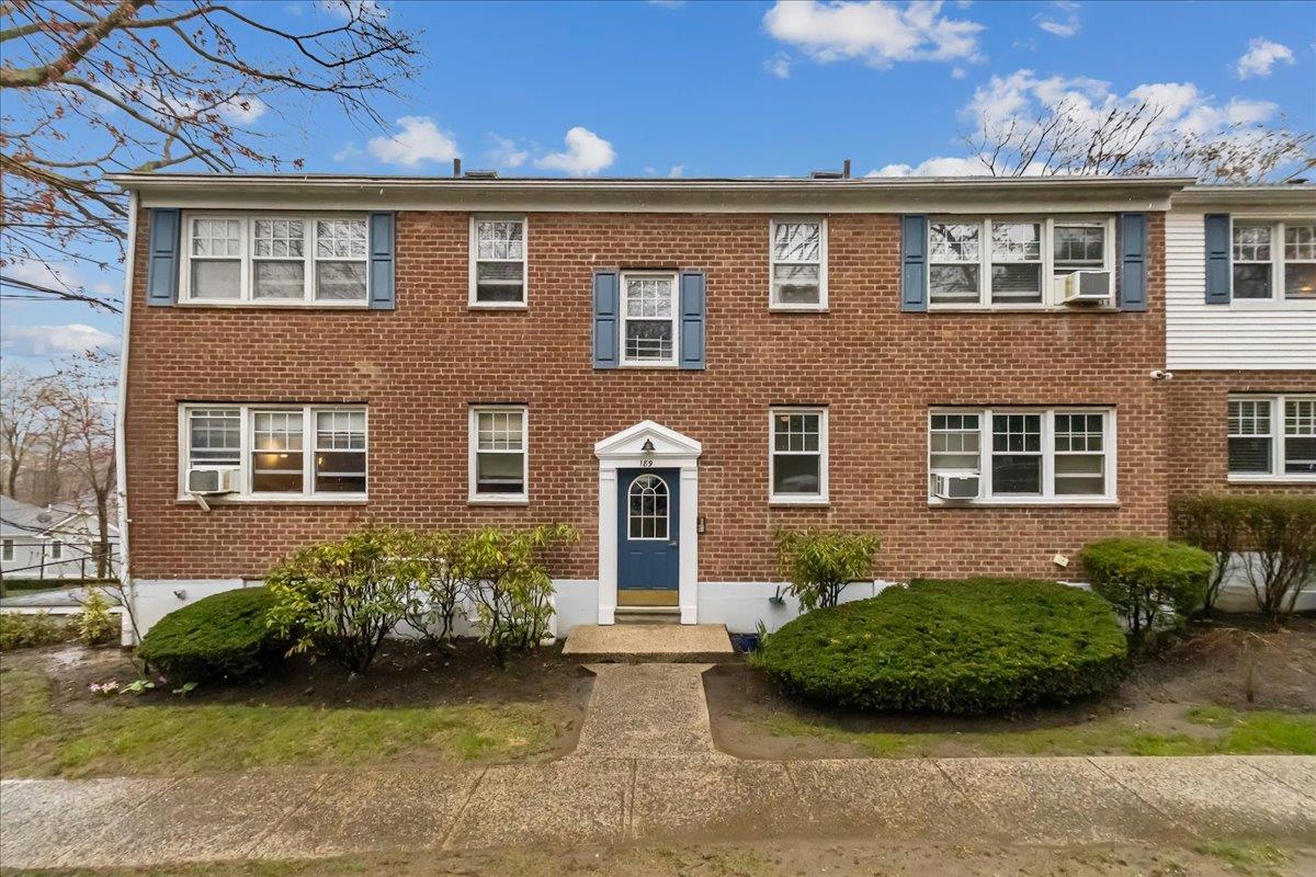 189 Columbus Ave Property Photo