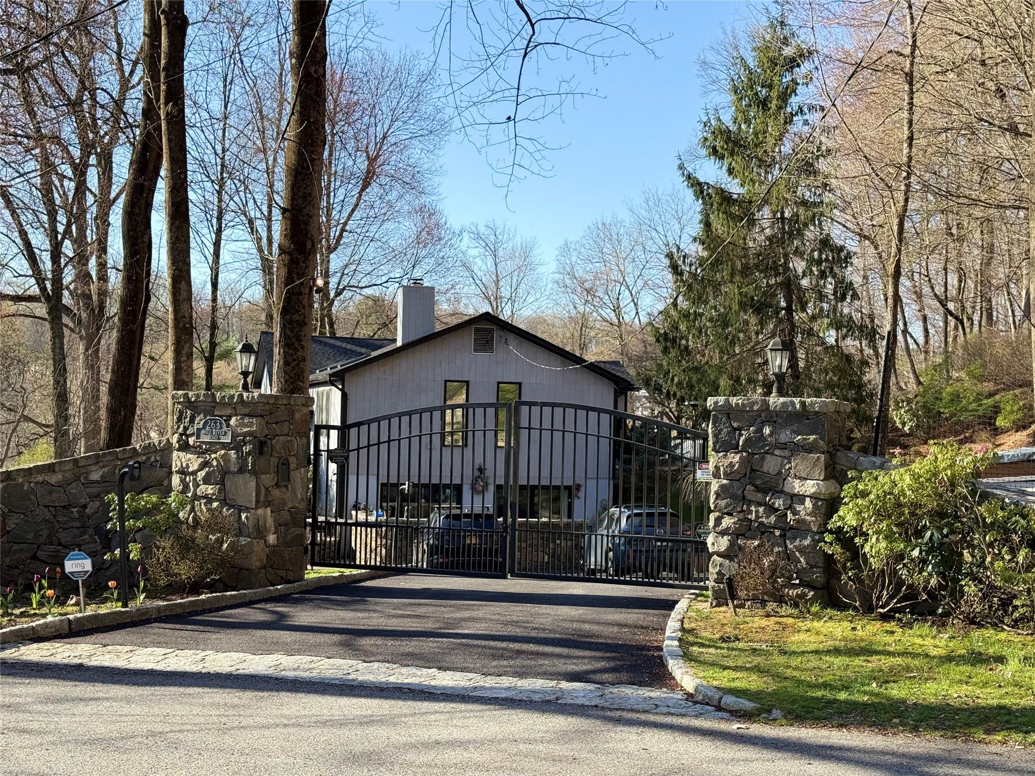 263 Mill River Rd Property Photo
