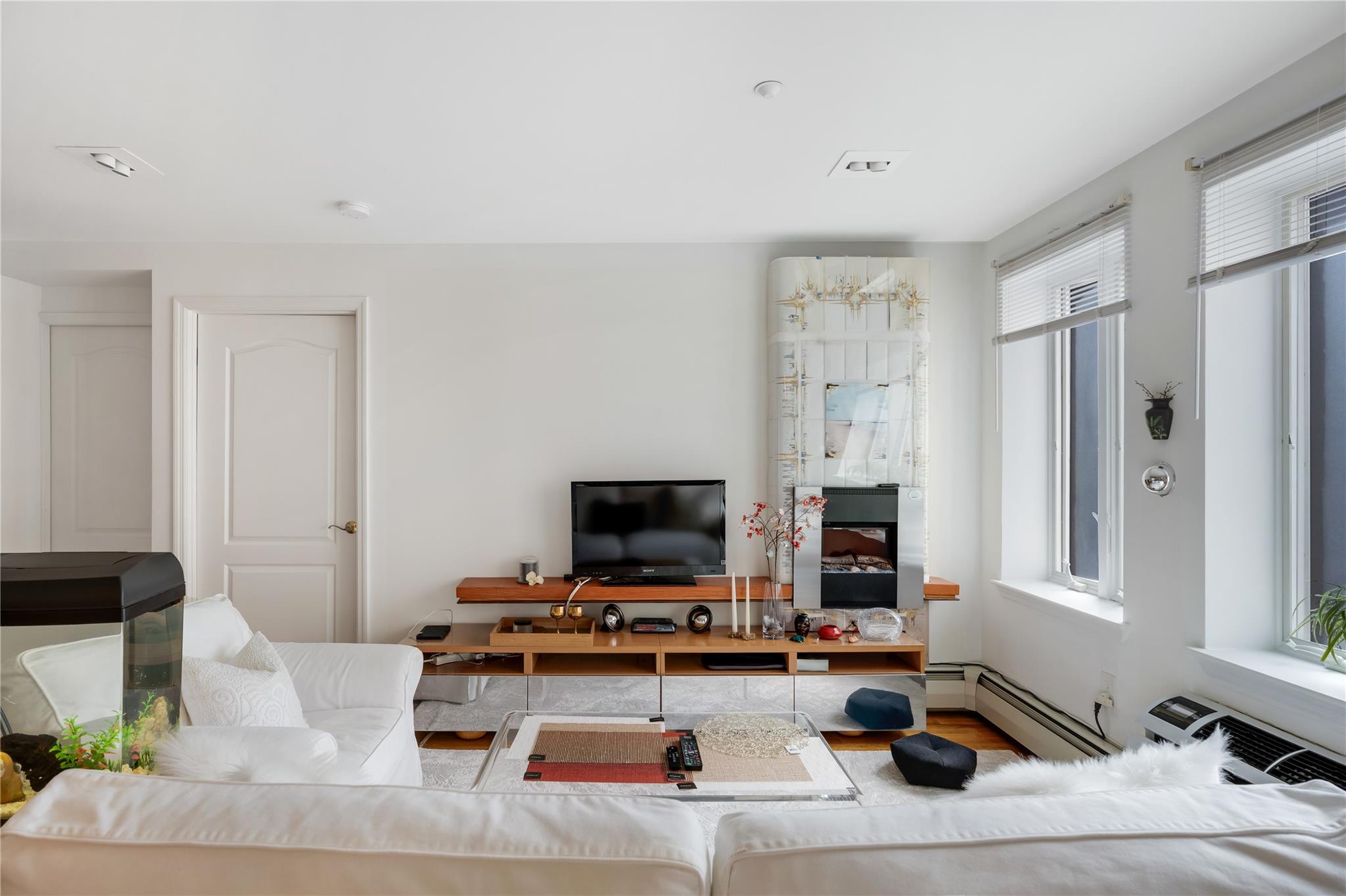 2072 Ocean Ave Property Photo