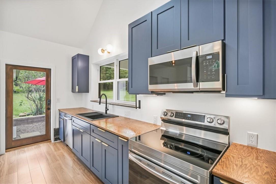 15 Lincoln Road Property Photo 7
