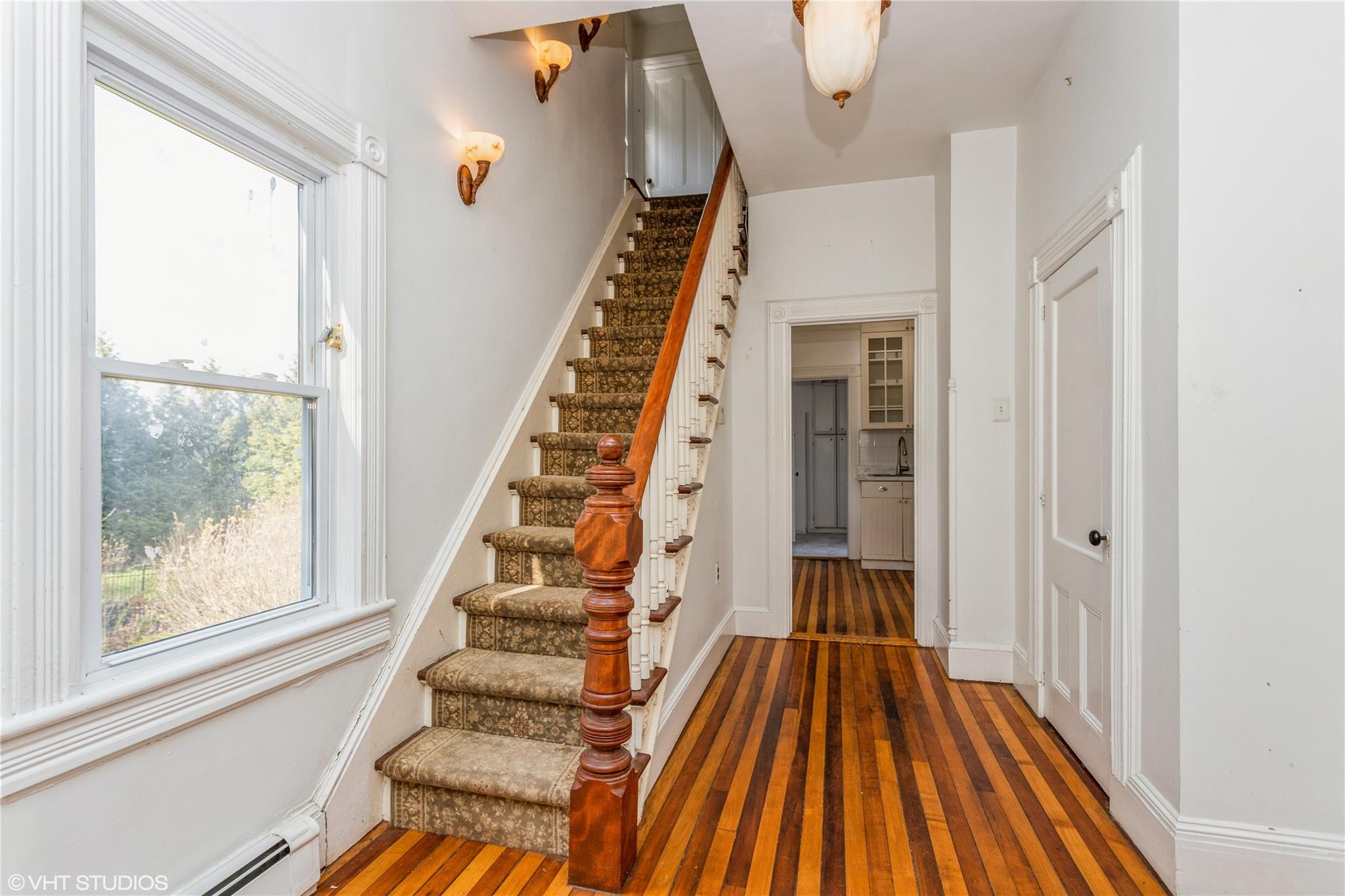 48 Vermont Avenue Property Photo 3