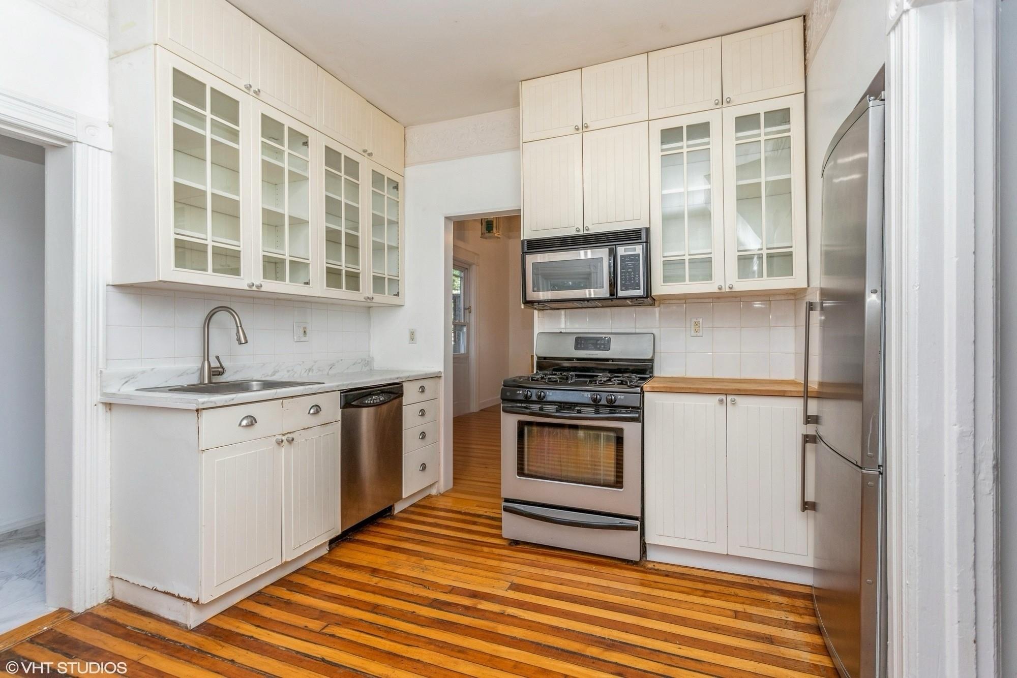 48 Vermont Avenue Property Photo 9