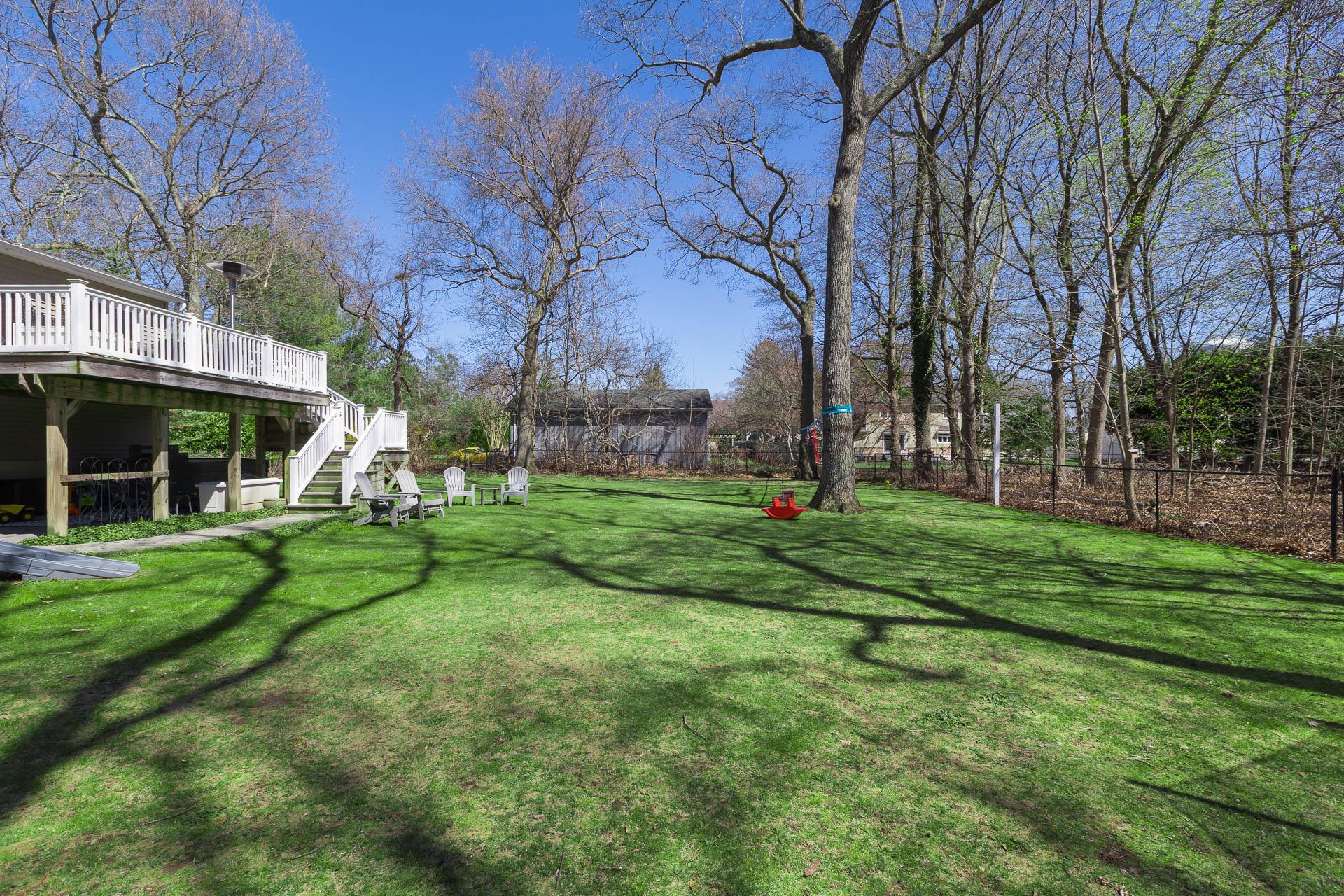 24 Oak Street Property Photo 8