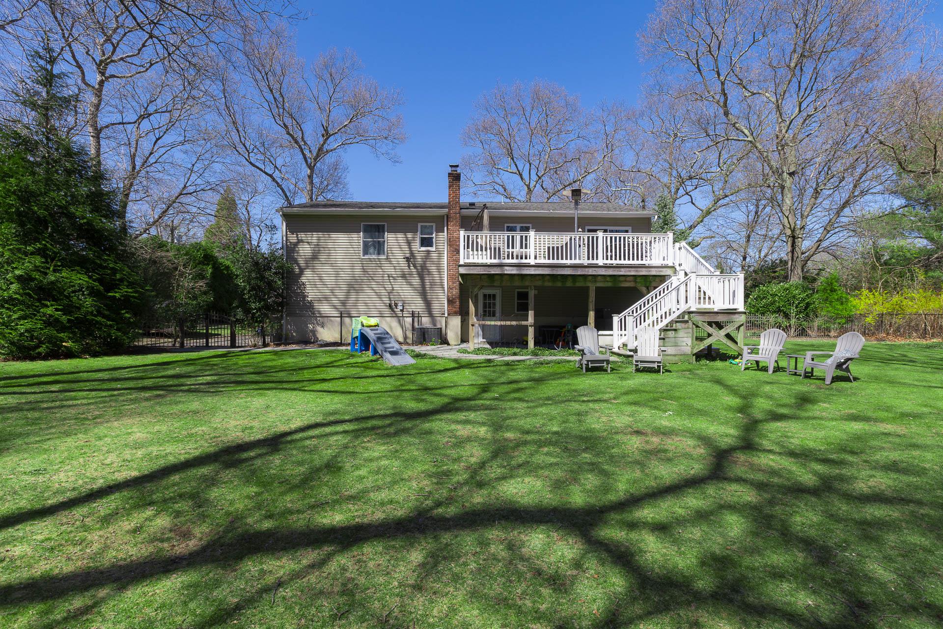 24 Oak Street Property Photo 9