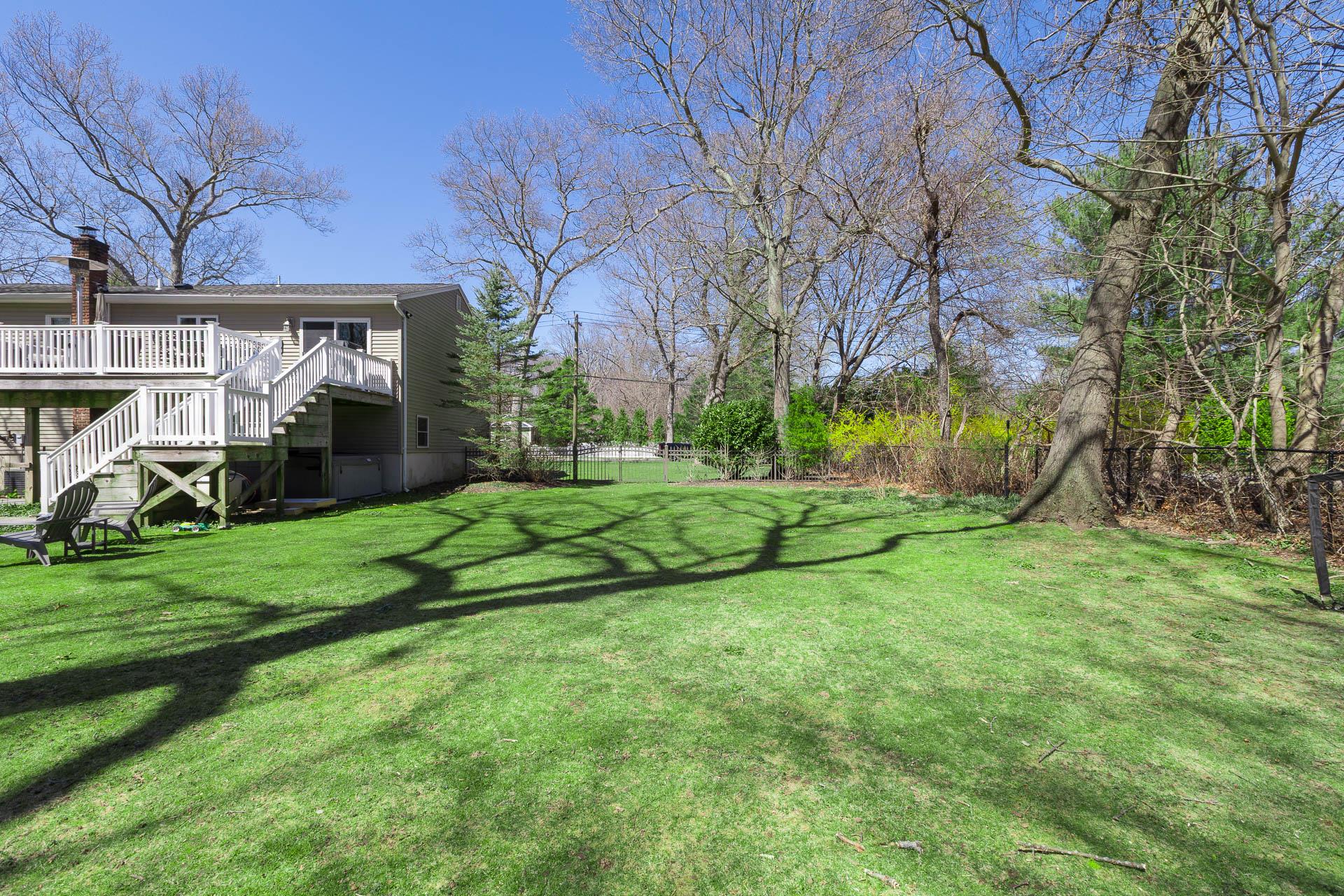 24 Oak Street Property Photo 12