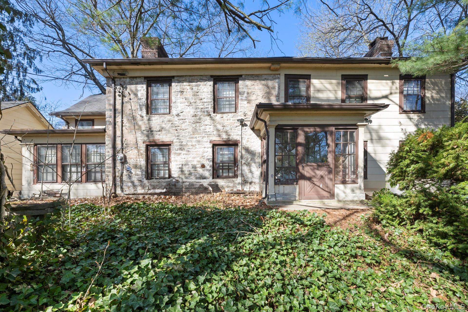 5122 Post Road Property Photo 8