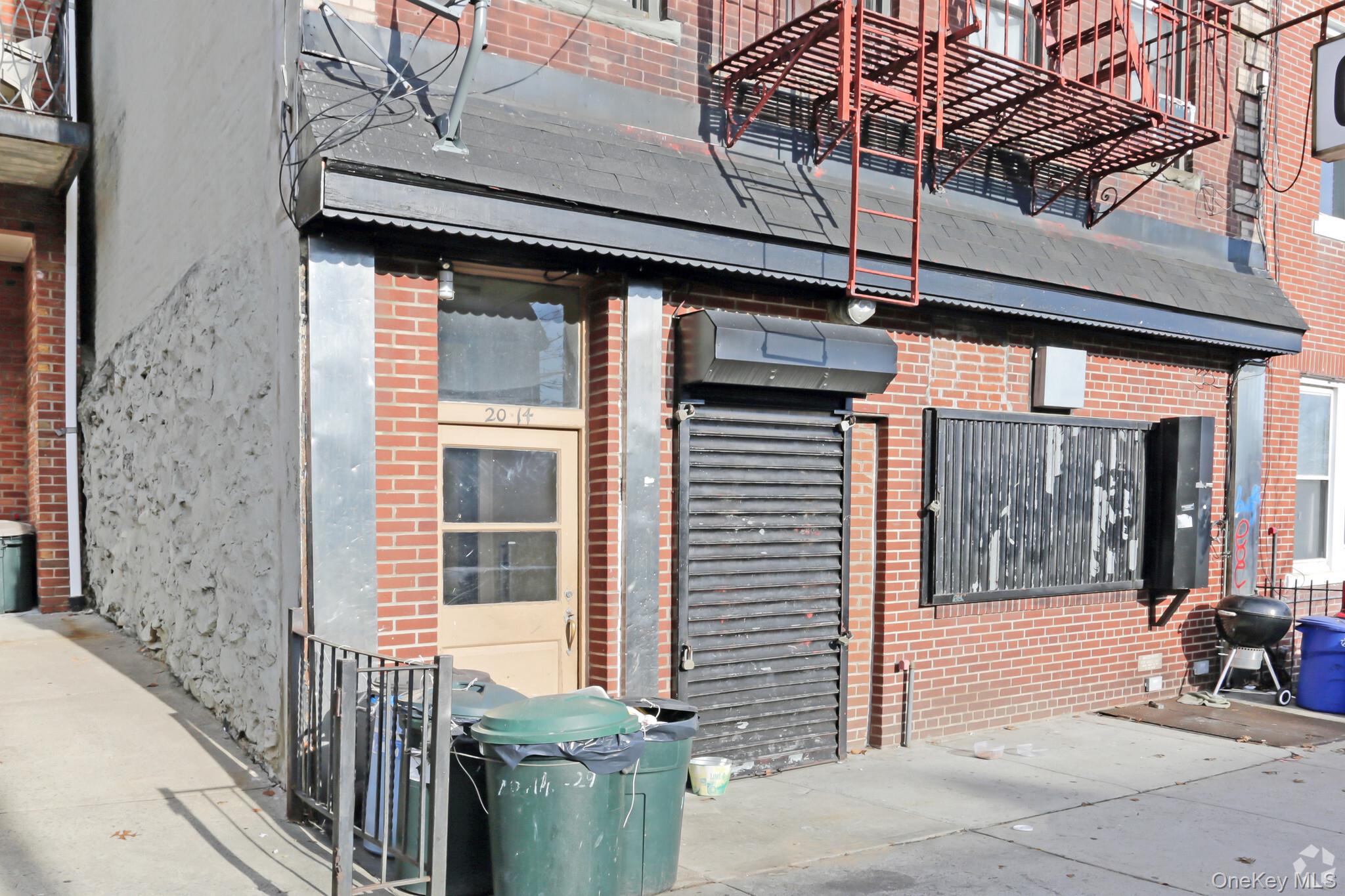 20-14 29th St Astoria, 29th., St. Property Photo 2
