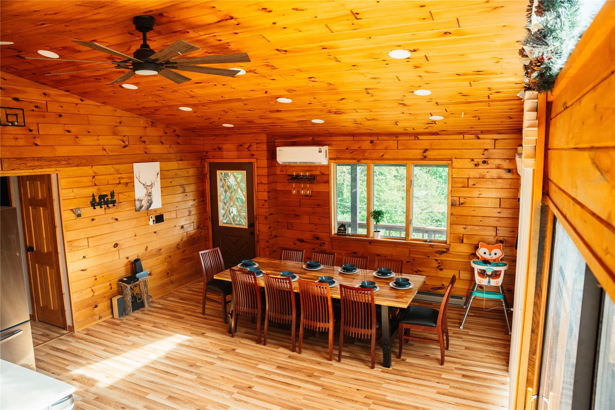 229 Glen Ellyn Road Property Photo 13