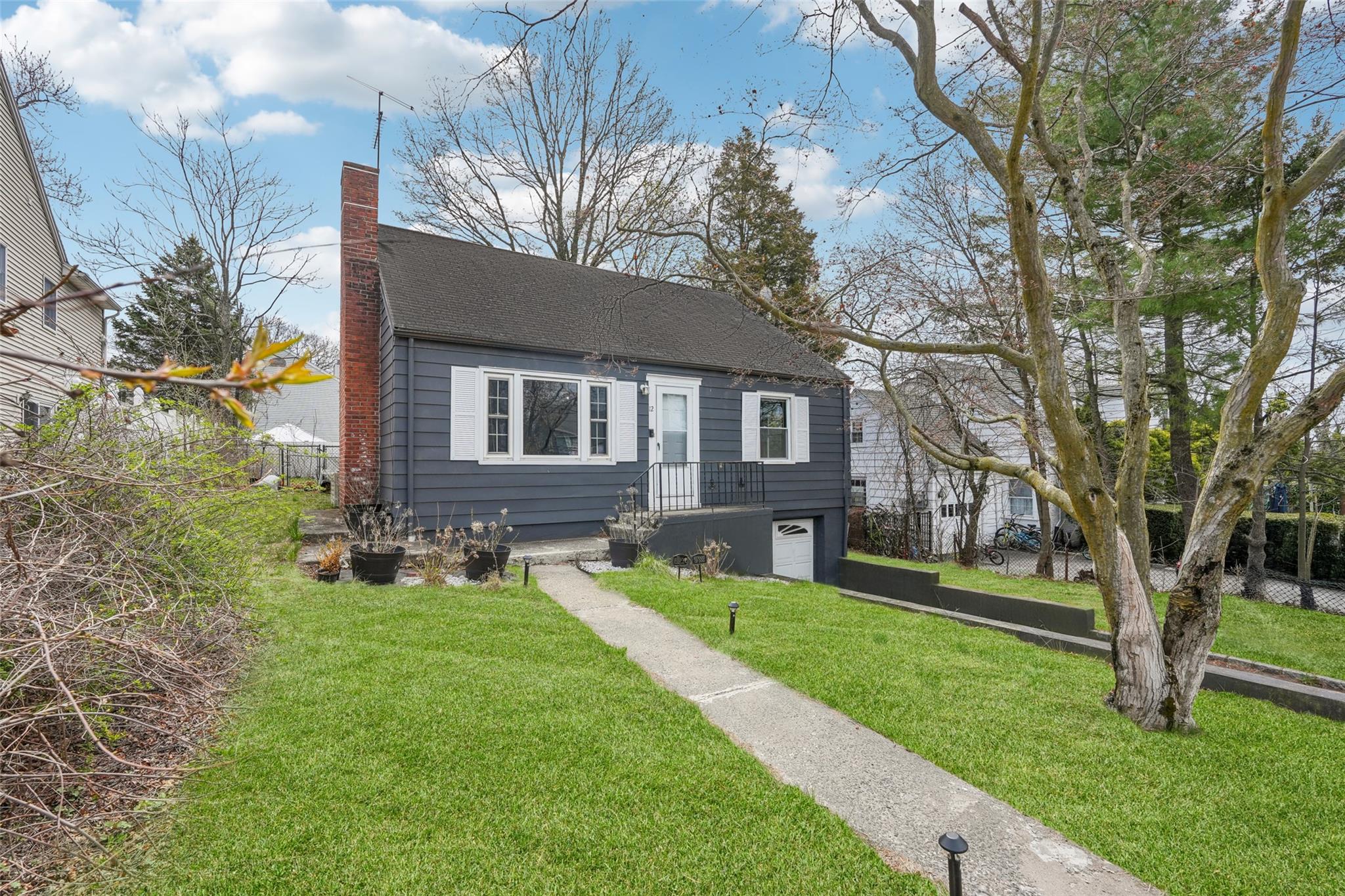 12 Highview Avenue Property Photo