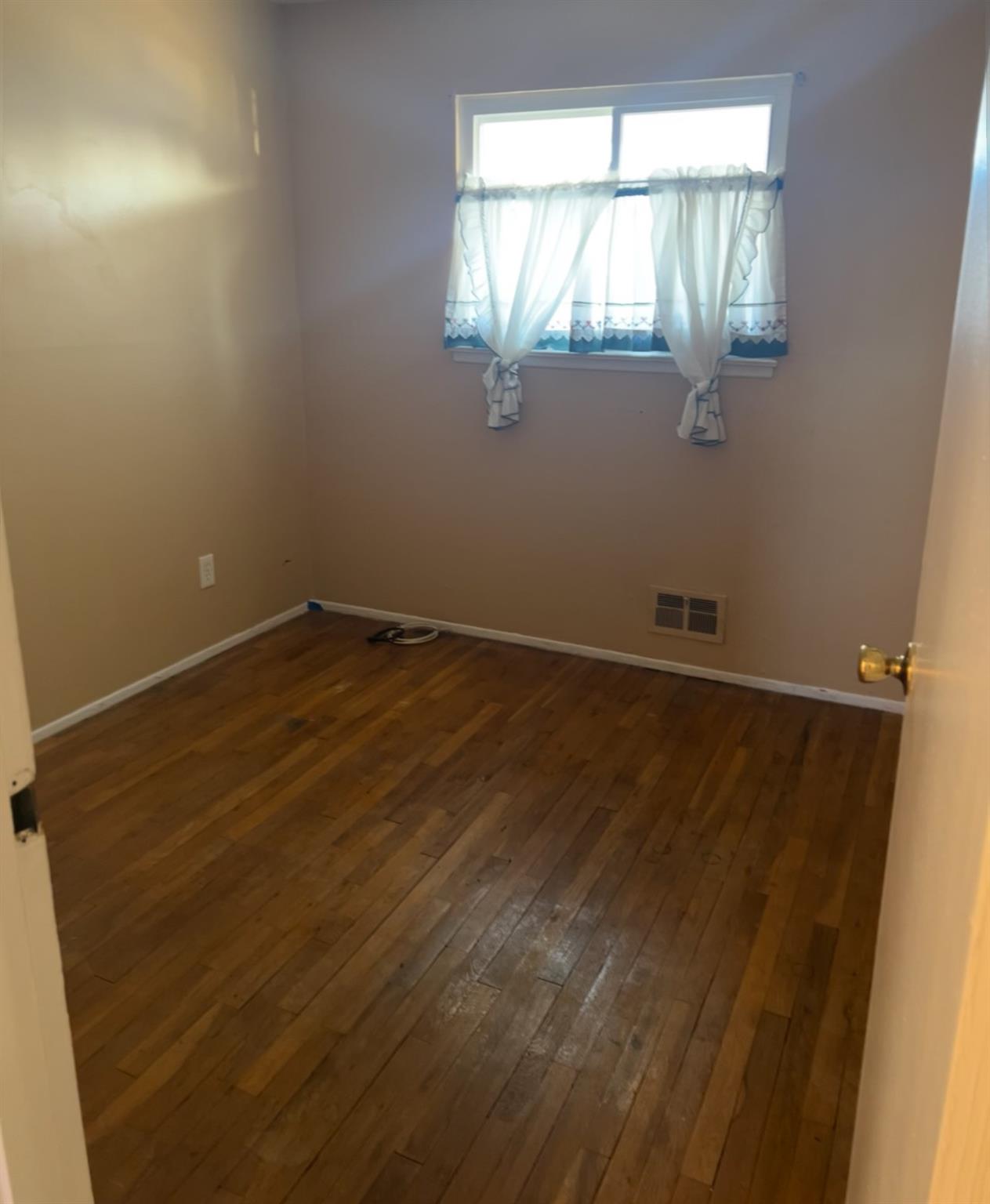 170 11th Street Property Photo 15