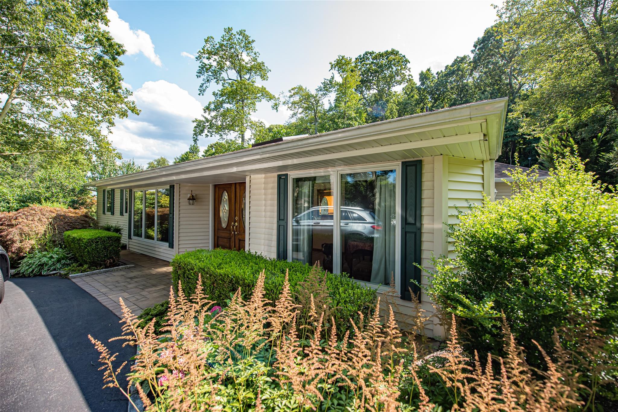 37 Colby Dr Property Photo