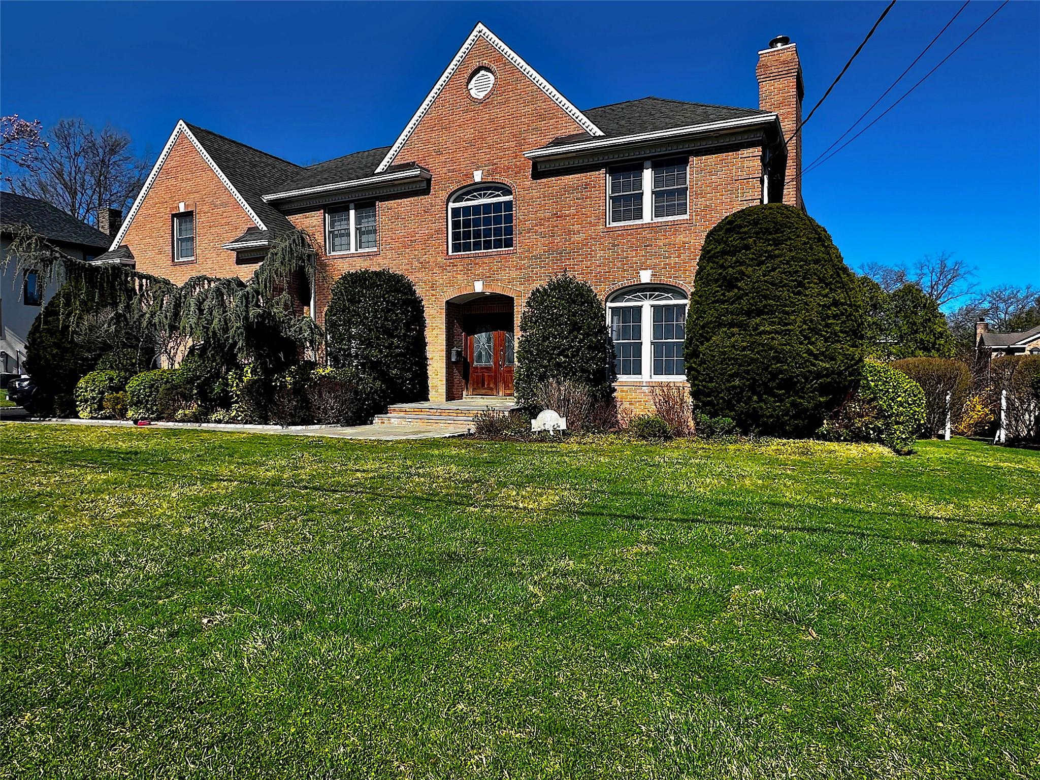 17 Arlington Rd Property Photo