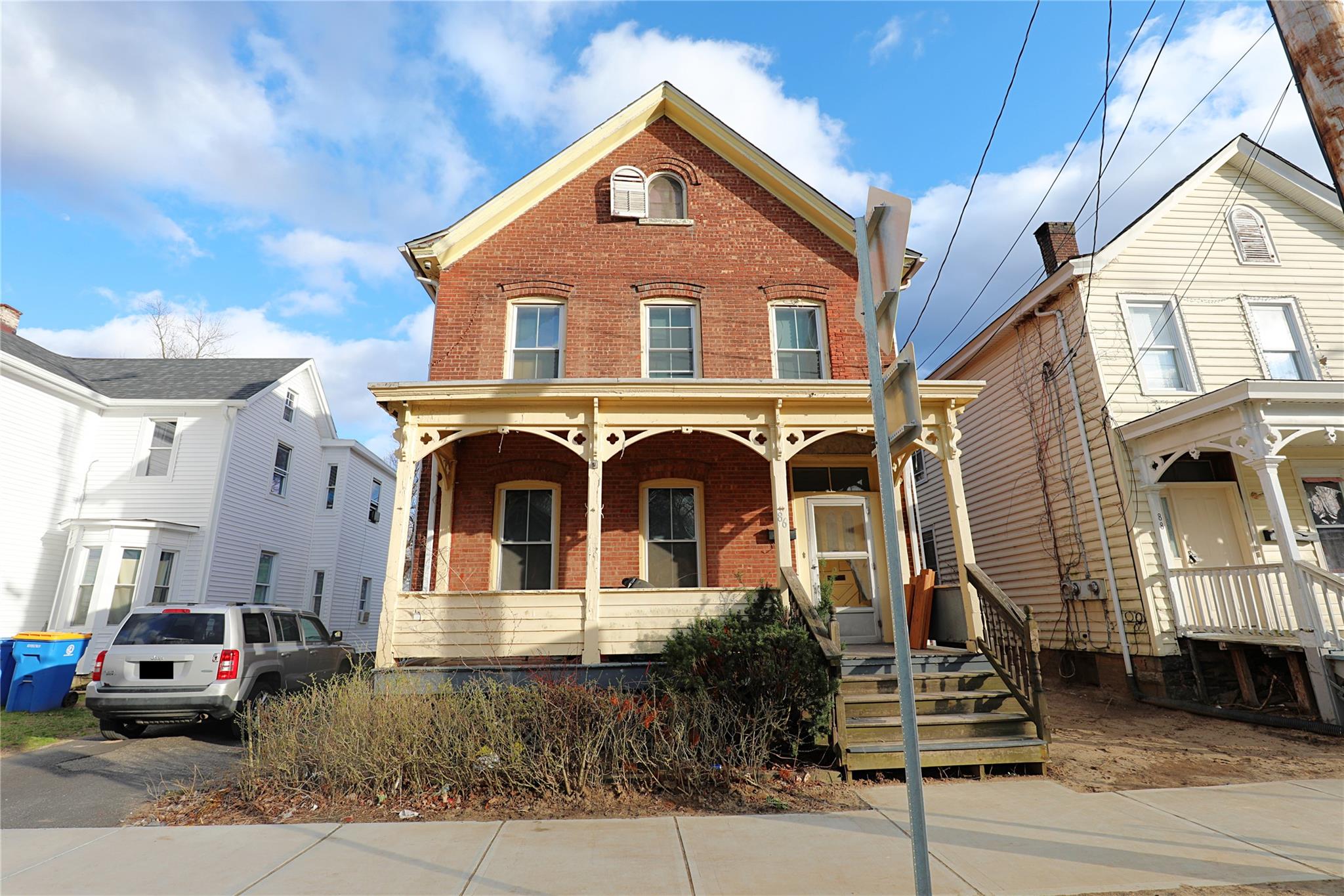 86 Henry St Property Photo