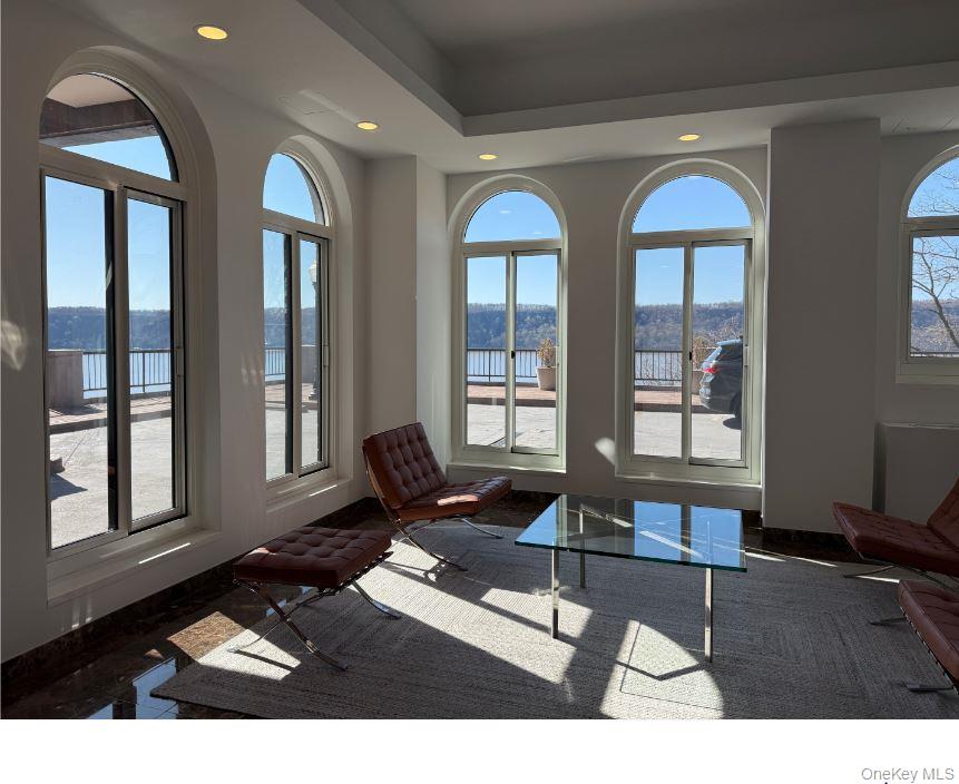 2521 Palisade Avenue 8c Property Photo 13