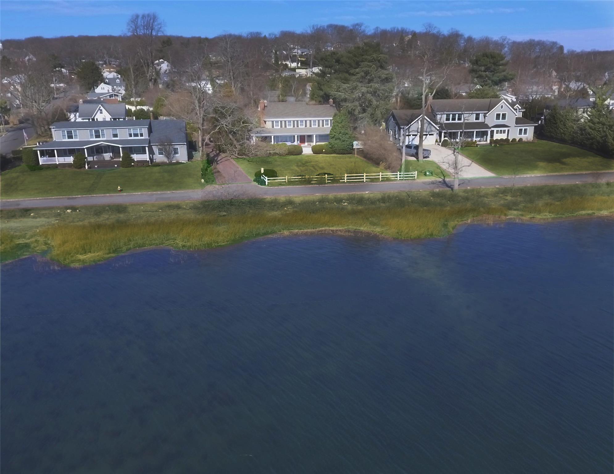 62 Shore Road Property Photo