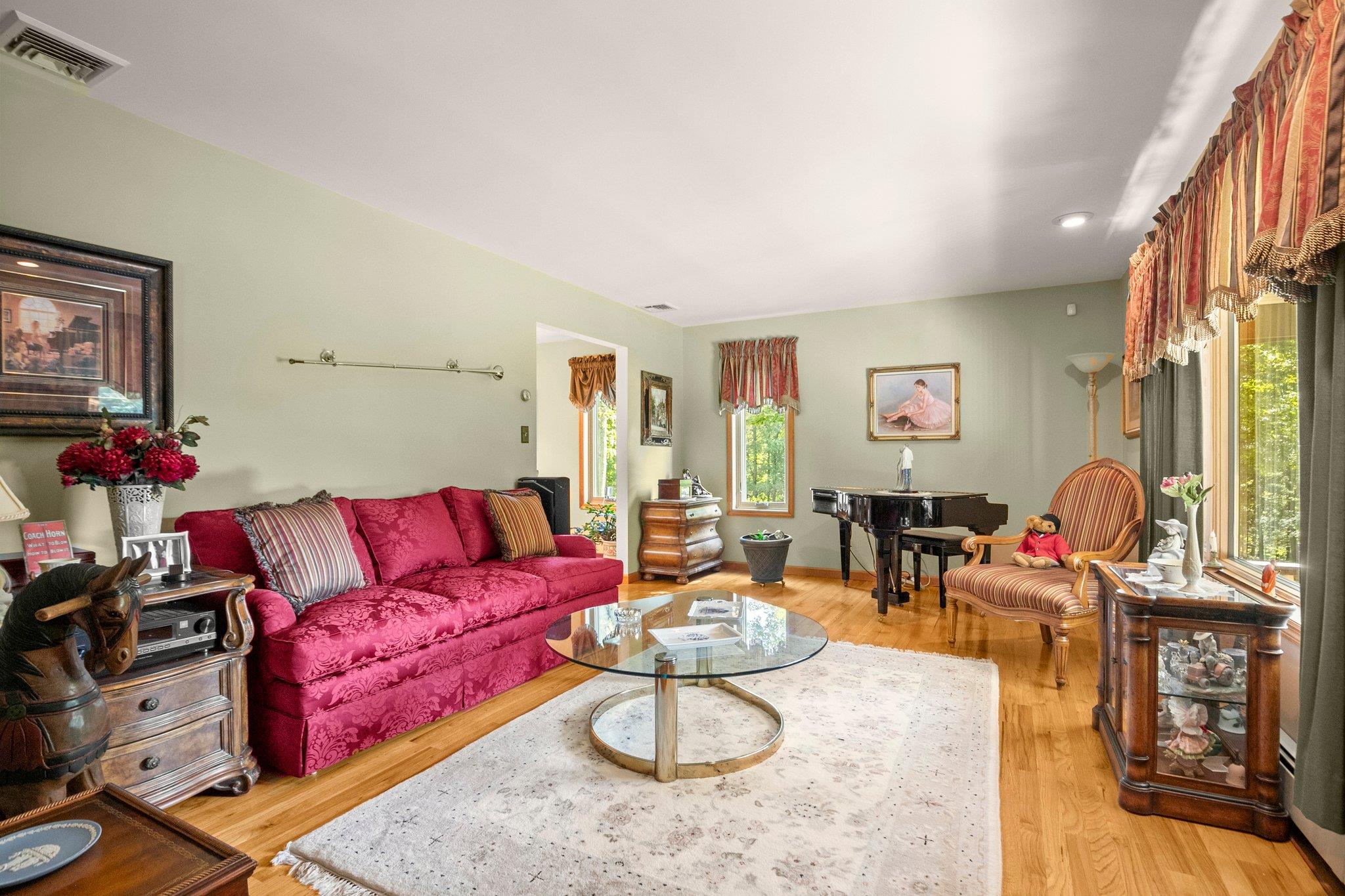 1080 E Mountain Road Property Photo 9