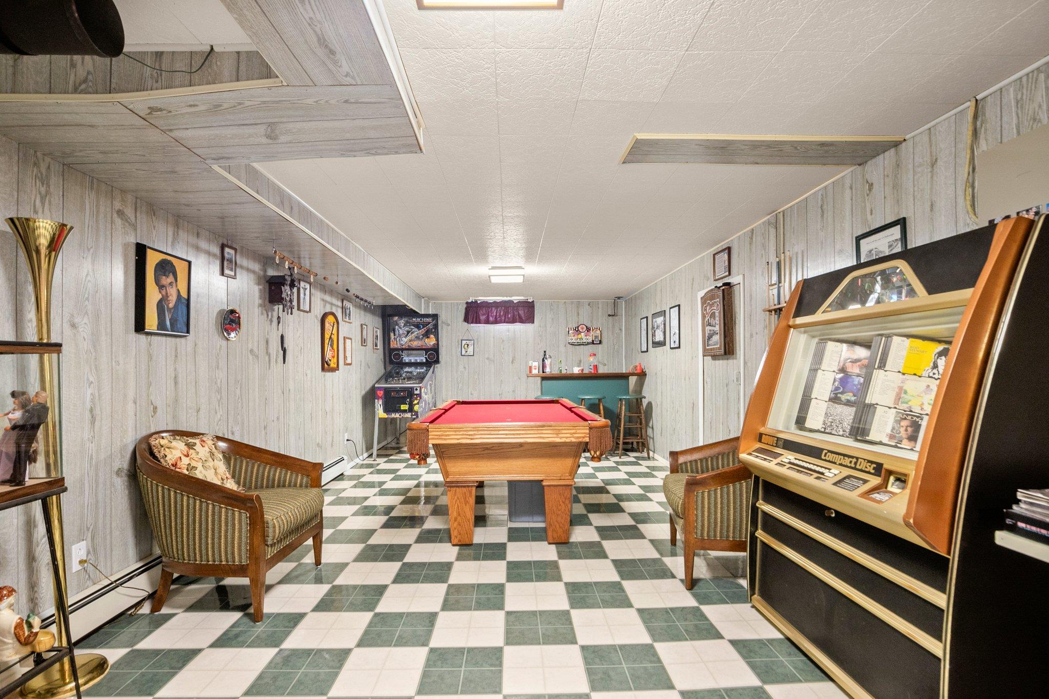 1080 E Mountain Road Property Photo 32