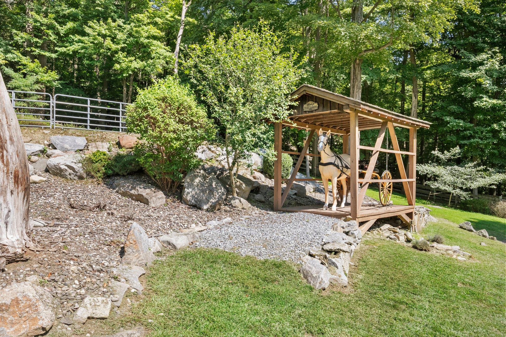 1080 E Mountain Road Property Photo 49