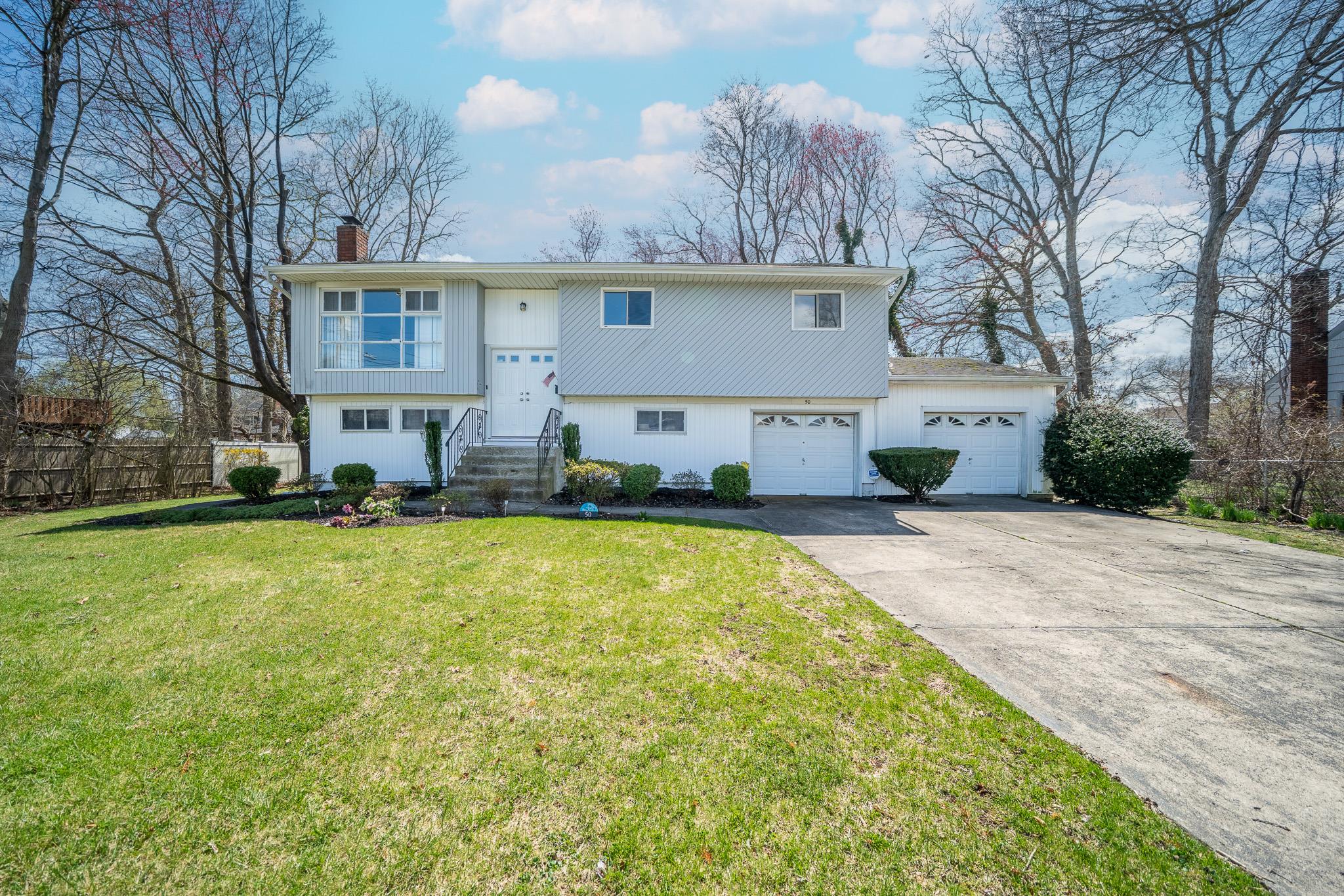 50 Shipman Avenue Property Photo
