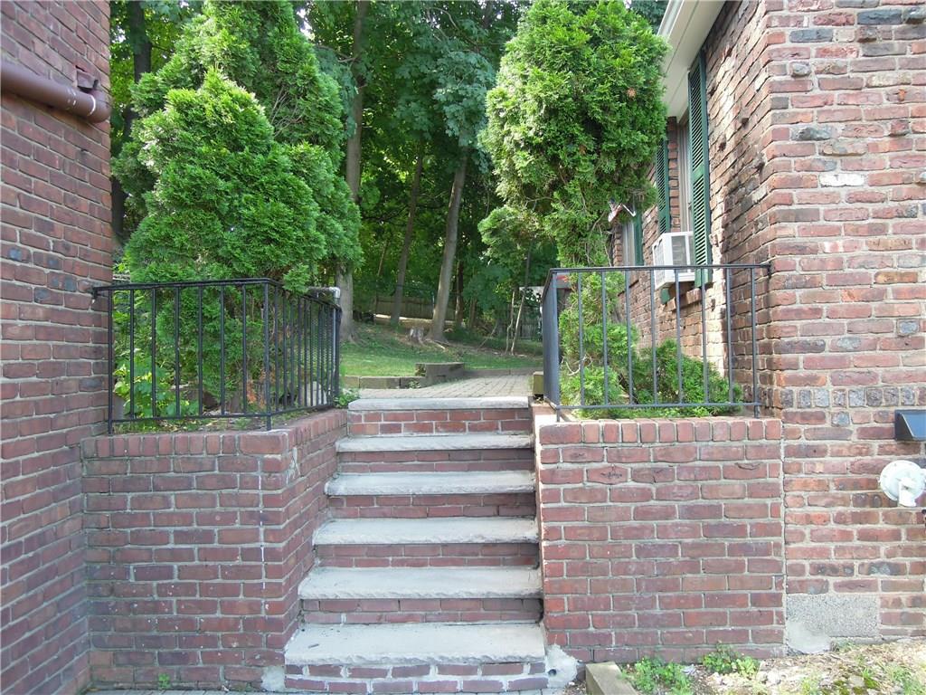 49 Congers Rd Property Photo