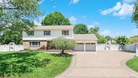 123 Superior St Property Photo