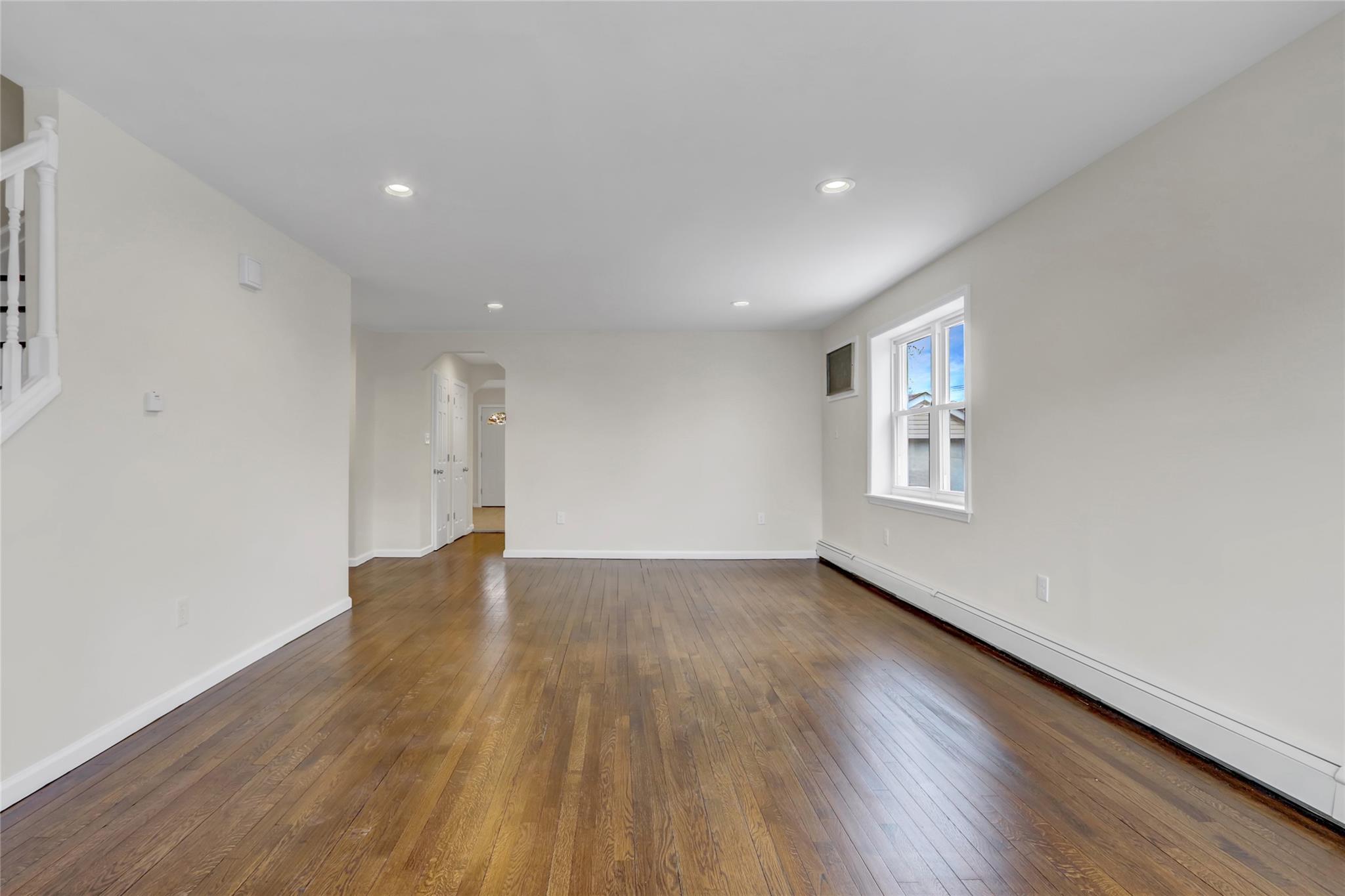 120-15 196th Street Property Photo 4