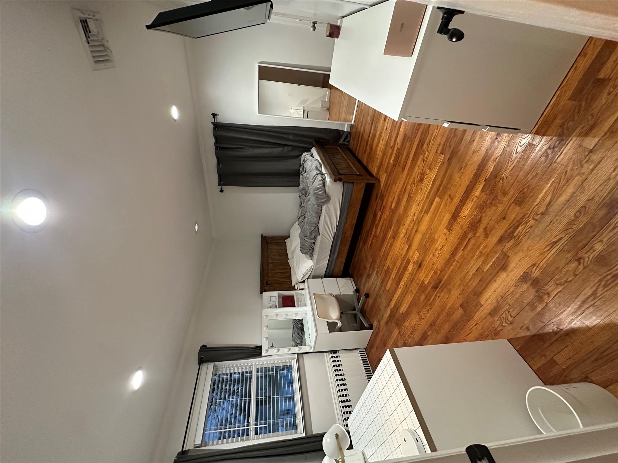 121 W Seaman Avenue Property Photo 2