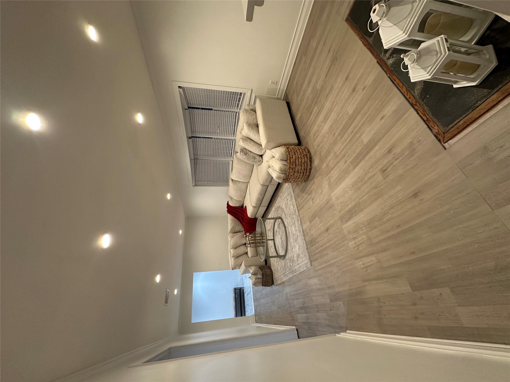 121 W Seaman Avenue Property Photo 7