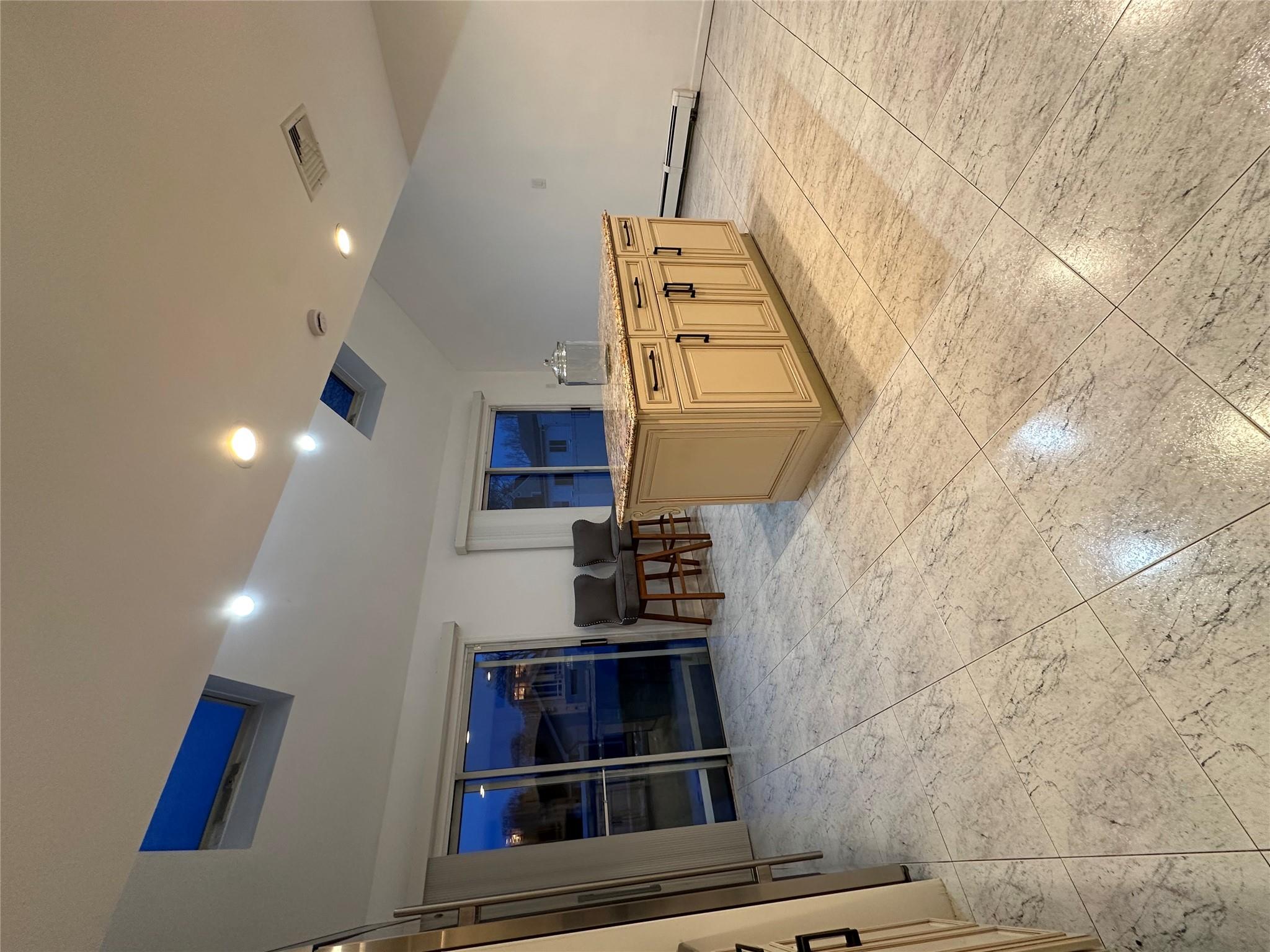 121 W Seaman Avenue Property Photo 10