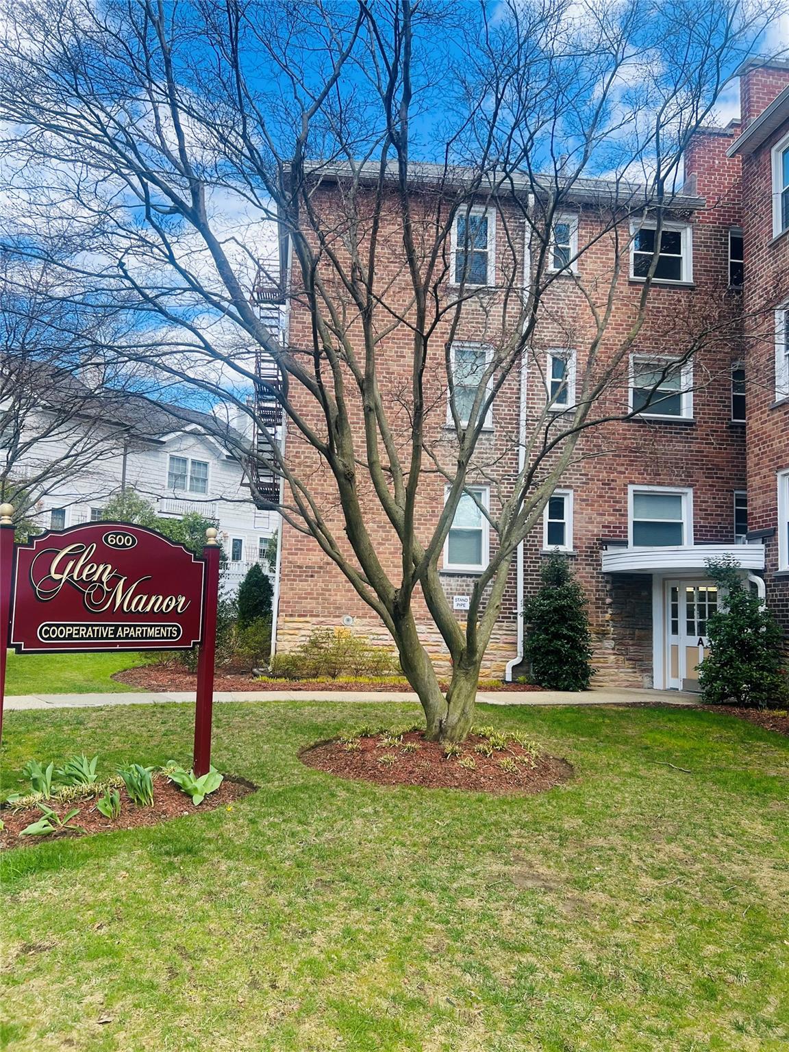 600 Pelham Road A-2e Property Photo