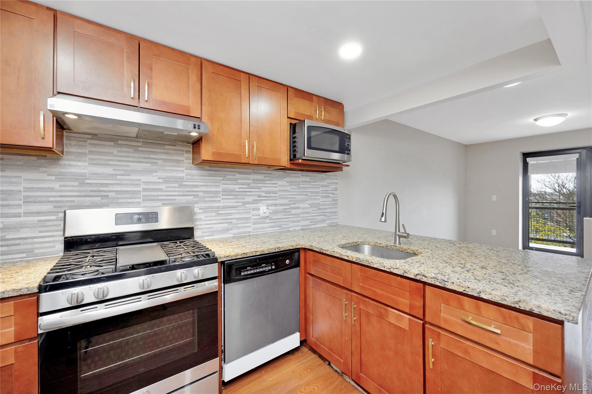 172-18 Jamaica Avenue 5c Property Photo 10