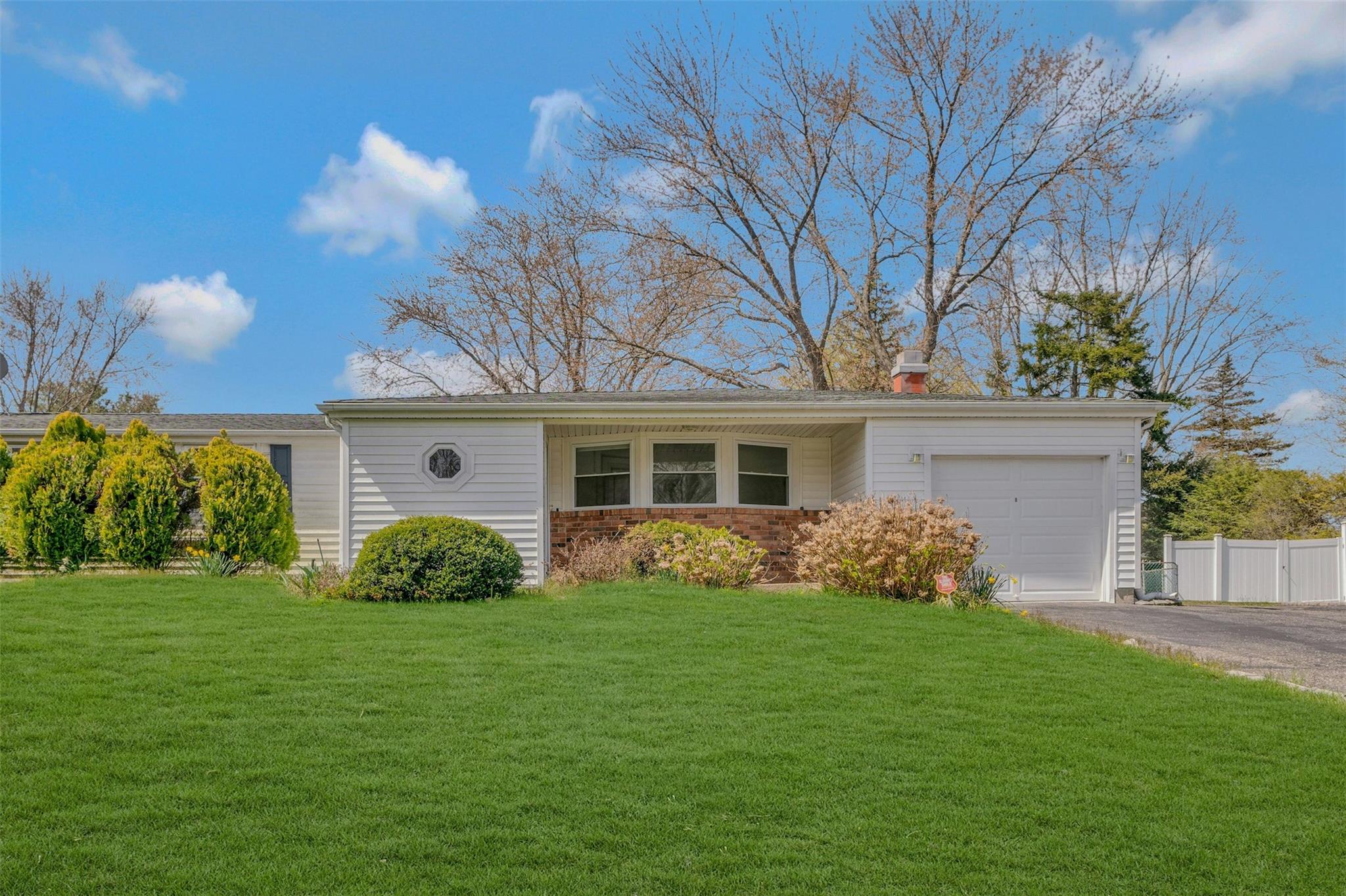 12 College Drive Property Photo