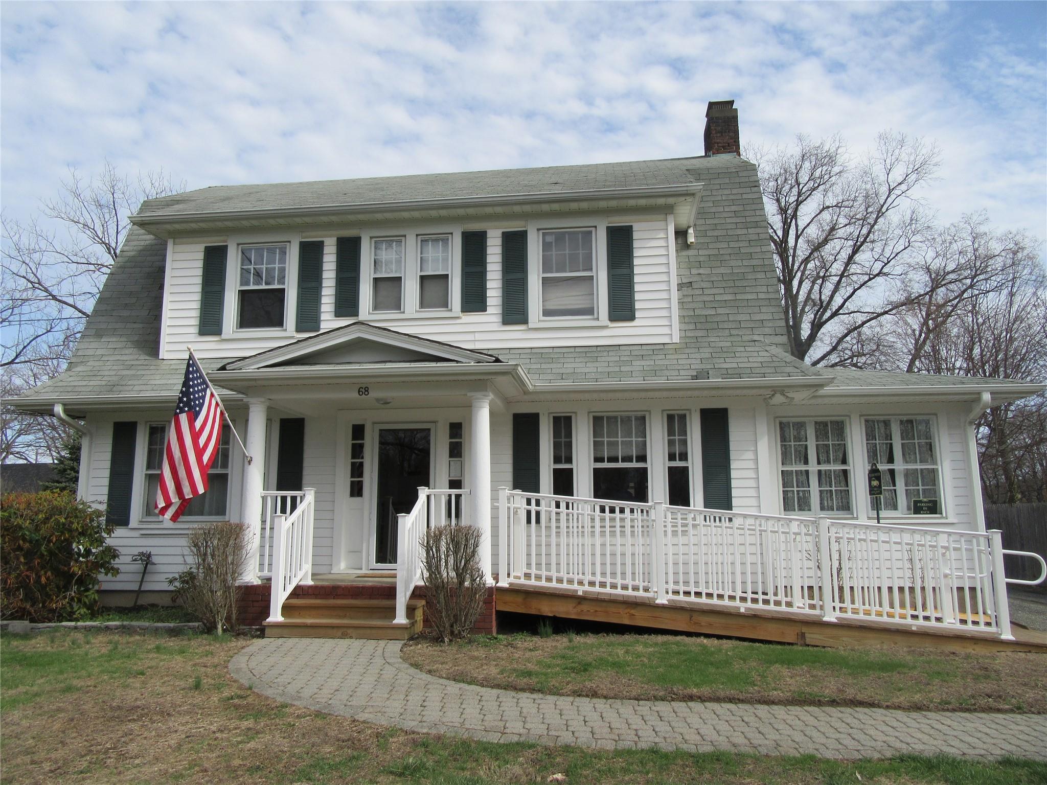 68 E Main St Property Photo