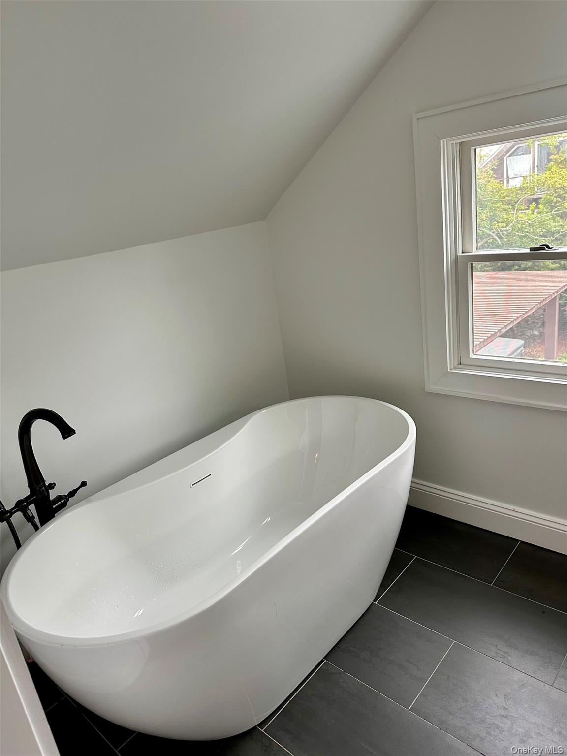 19 Ocean Road Property Photo 14