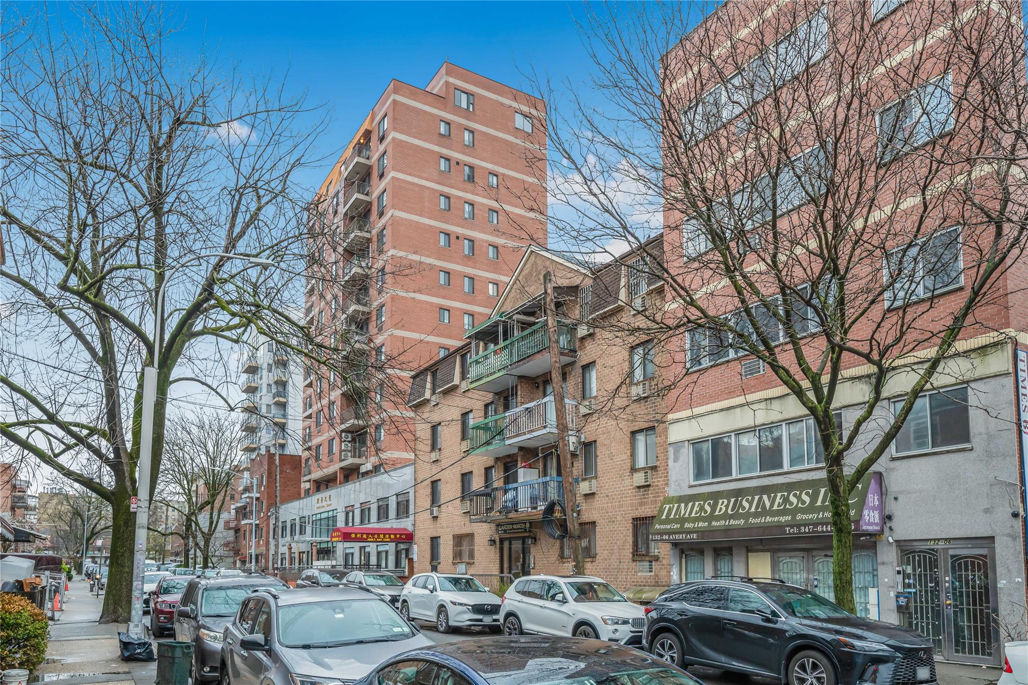 132-18 Avery Avenue 4d Property Photo