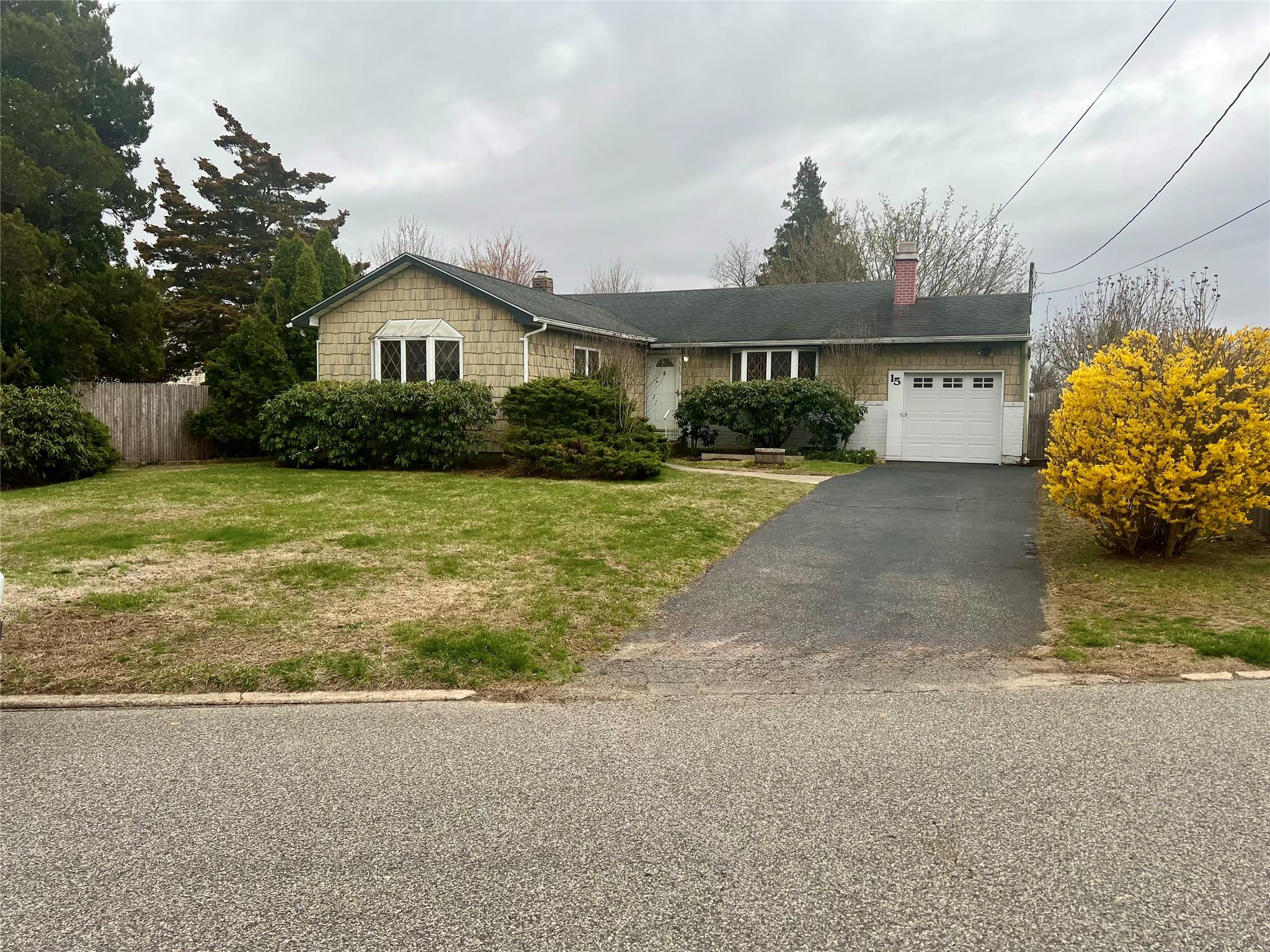 15 Leland Street Property Photo