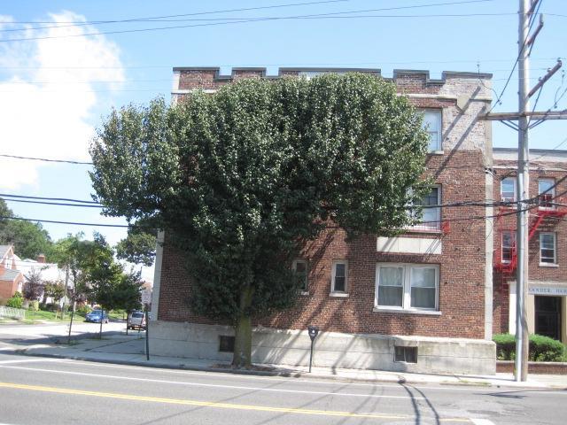 477 Merrick Rd Property Photo