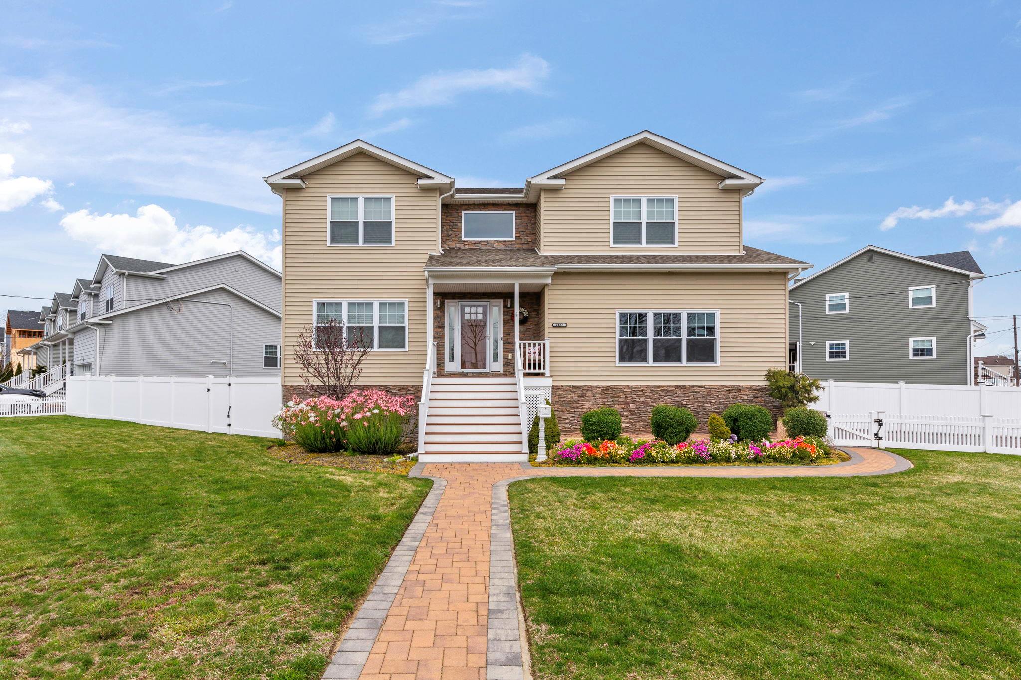 2465 Adler Court Property Photo 1