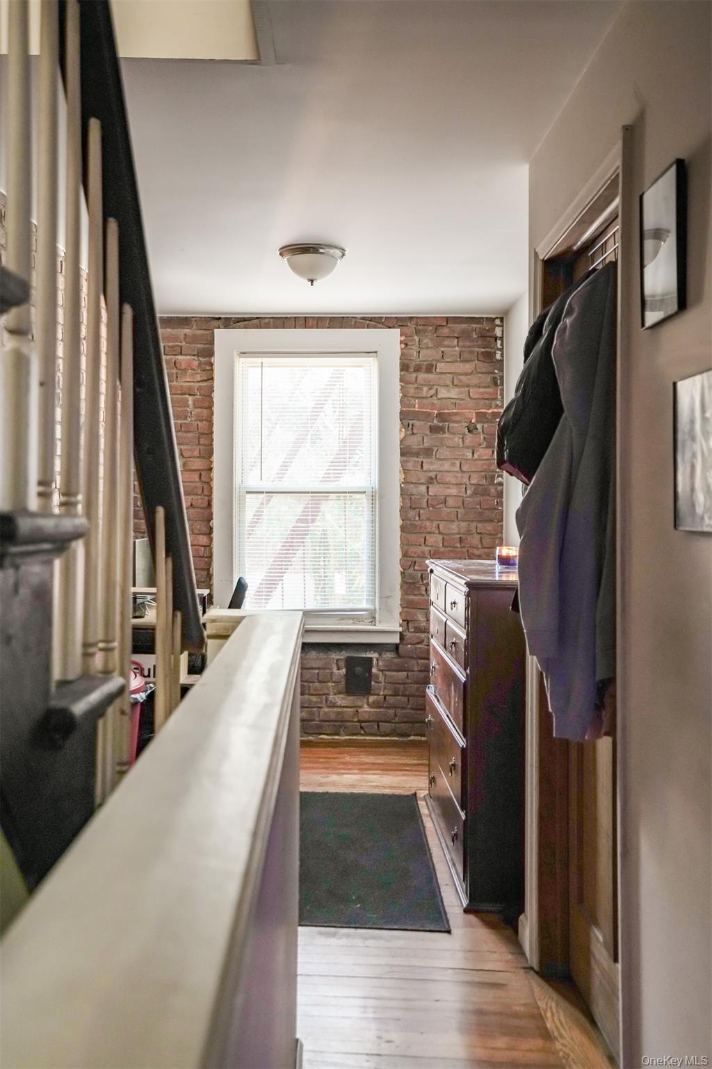 138 S Clark Street Property Photo 6