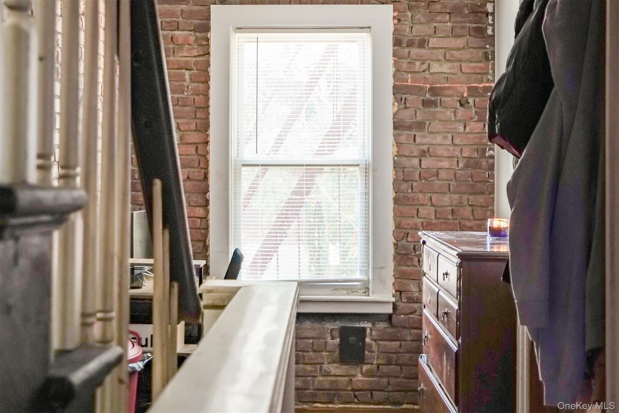 138 S Clark Street Property Photo 7